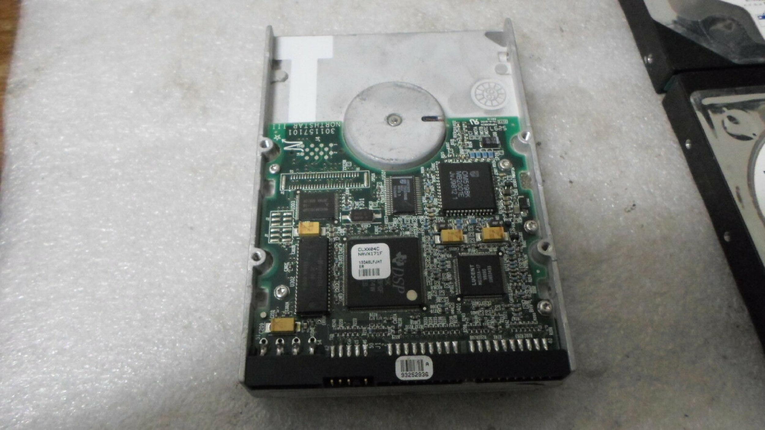 MAXTOR 86480D6 6.4GB 3.5INCH IDE HARD DRIVE