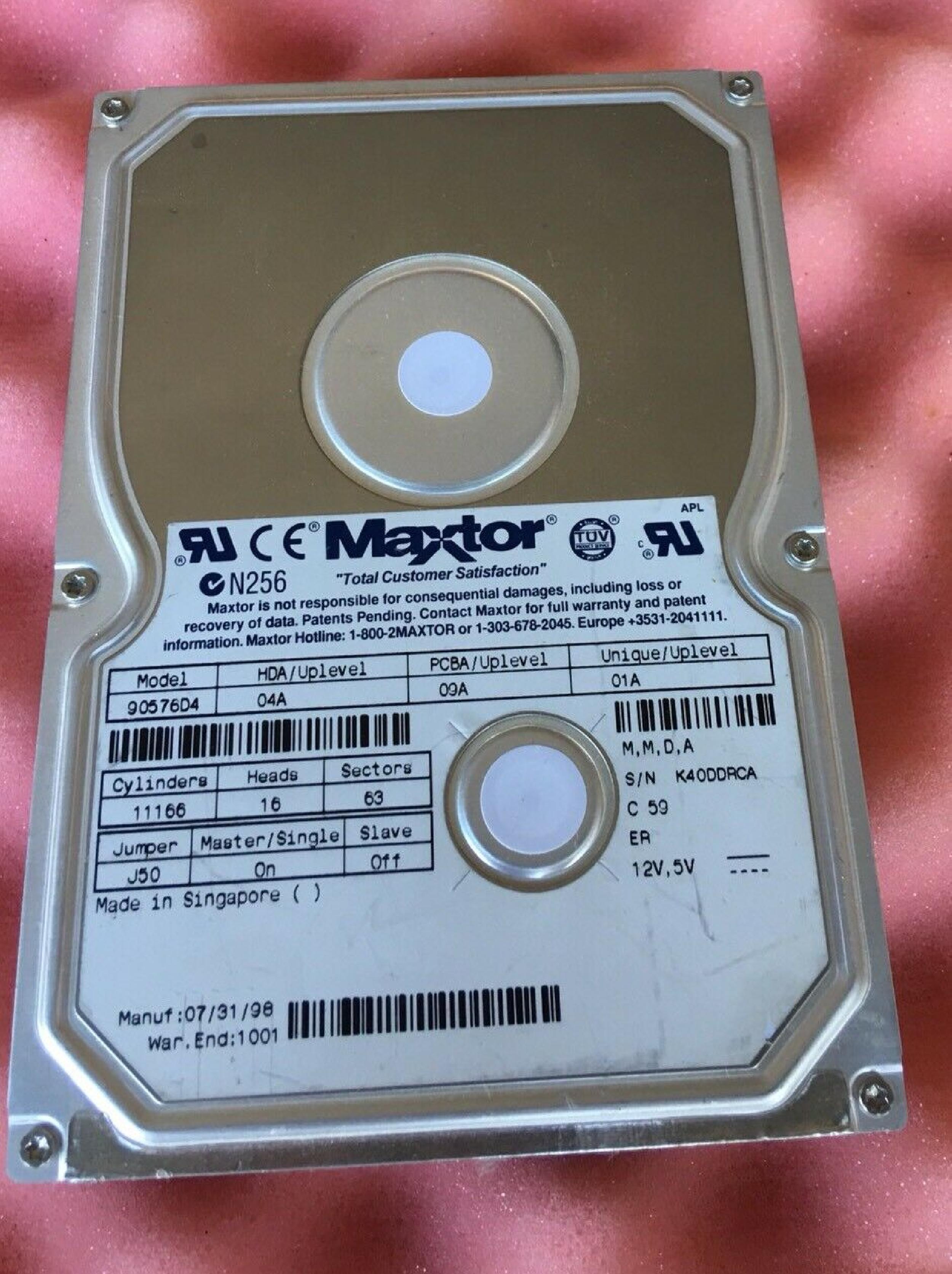 MAXTOR 90576D4 5.7GB 3.5INCH IDE HARD DRIVE