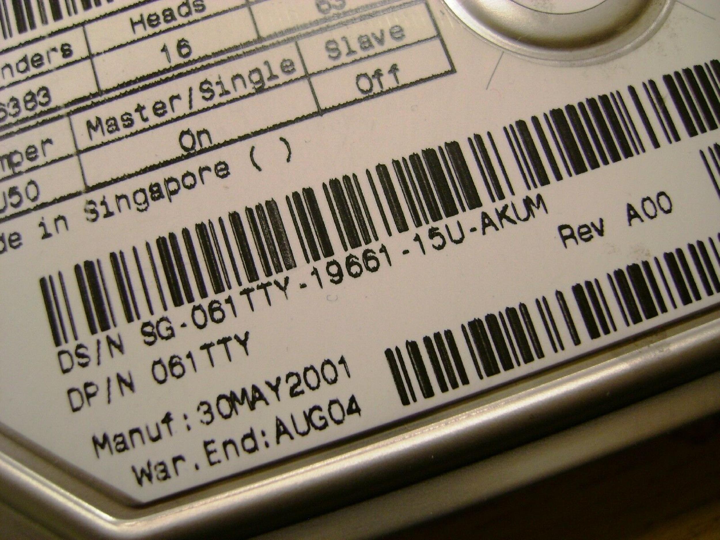 DELL 061TTY MAXTOR 3.5 INCH HARD DRIVE HAD:22A PCBA:05A UNIQUE:52C CODE:TAH71DP0 DATE:26JUN2001 C,H,C,B