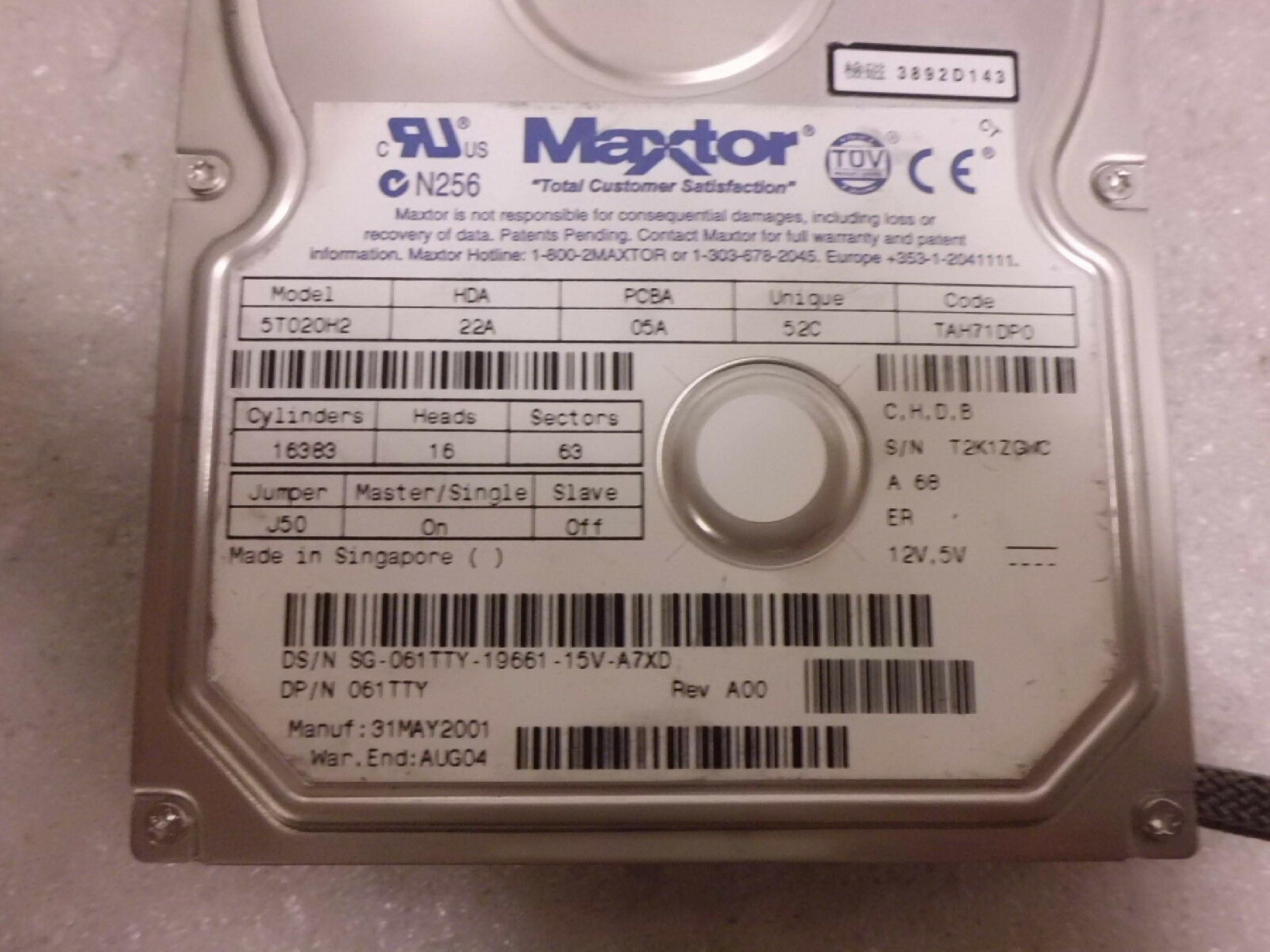 DELL 061TTY MAXTOR 3.5 INCH HARD DRIVE HAD:22A PCBA:05A UNIQUE:52C CODE:TAH71DP0 DATE:26JUN2001 C,H,C,B