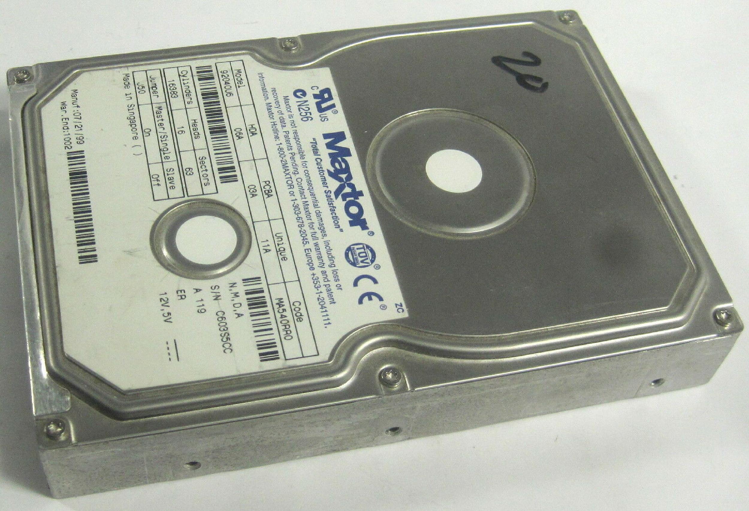 MAXTOR 92040U6 3.5 INCH HARD DRIVE HAD:06A PCBA:03A UNIQUE:11A CODE:MA540RR0 DATE:090499 N,M,B,A