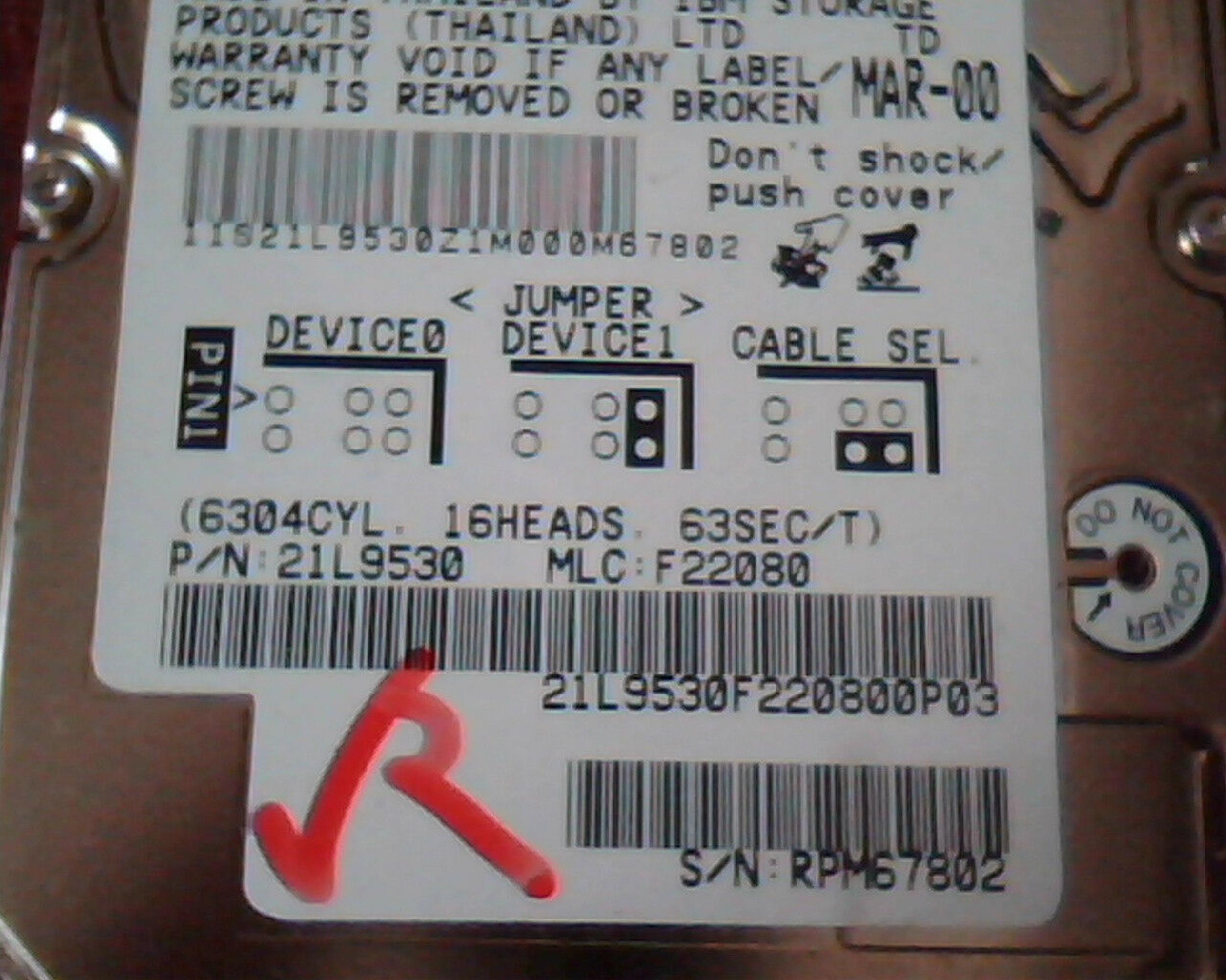IBM 21L9530 TRAVELSTAR 3.25GB MLC:F22080 APR-00 2.5INCH HARD DRIVE