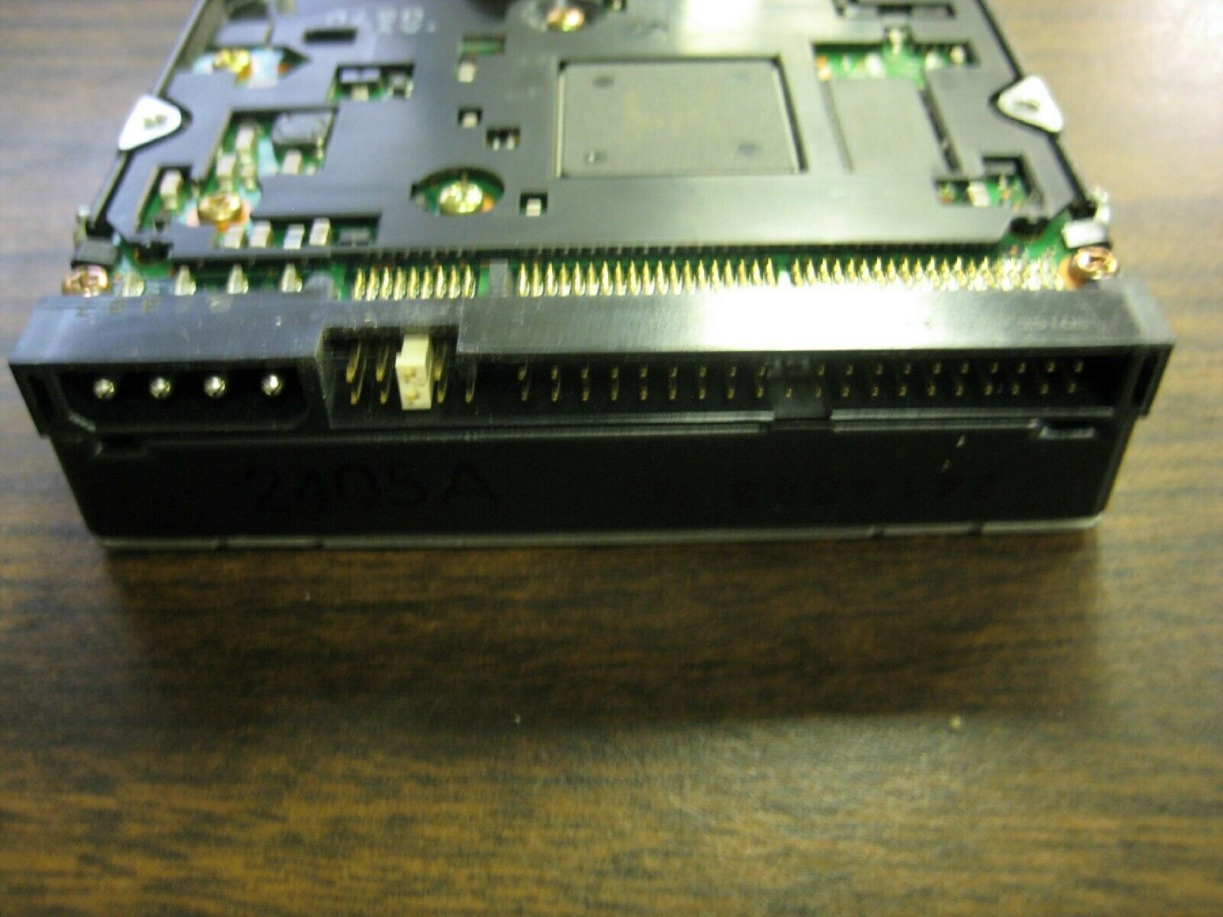 MAXTOR MX6L020J1 20GB 3.5 INCH HARD DRIVE REV:A00 IDE VQ20A492-01-N VQ20A011-01-B REV A00 REV: GTLA: TESTED ONCE AND AGAIN BEFORE SHIPPED