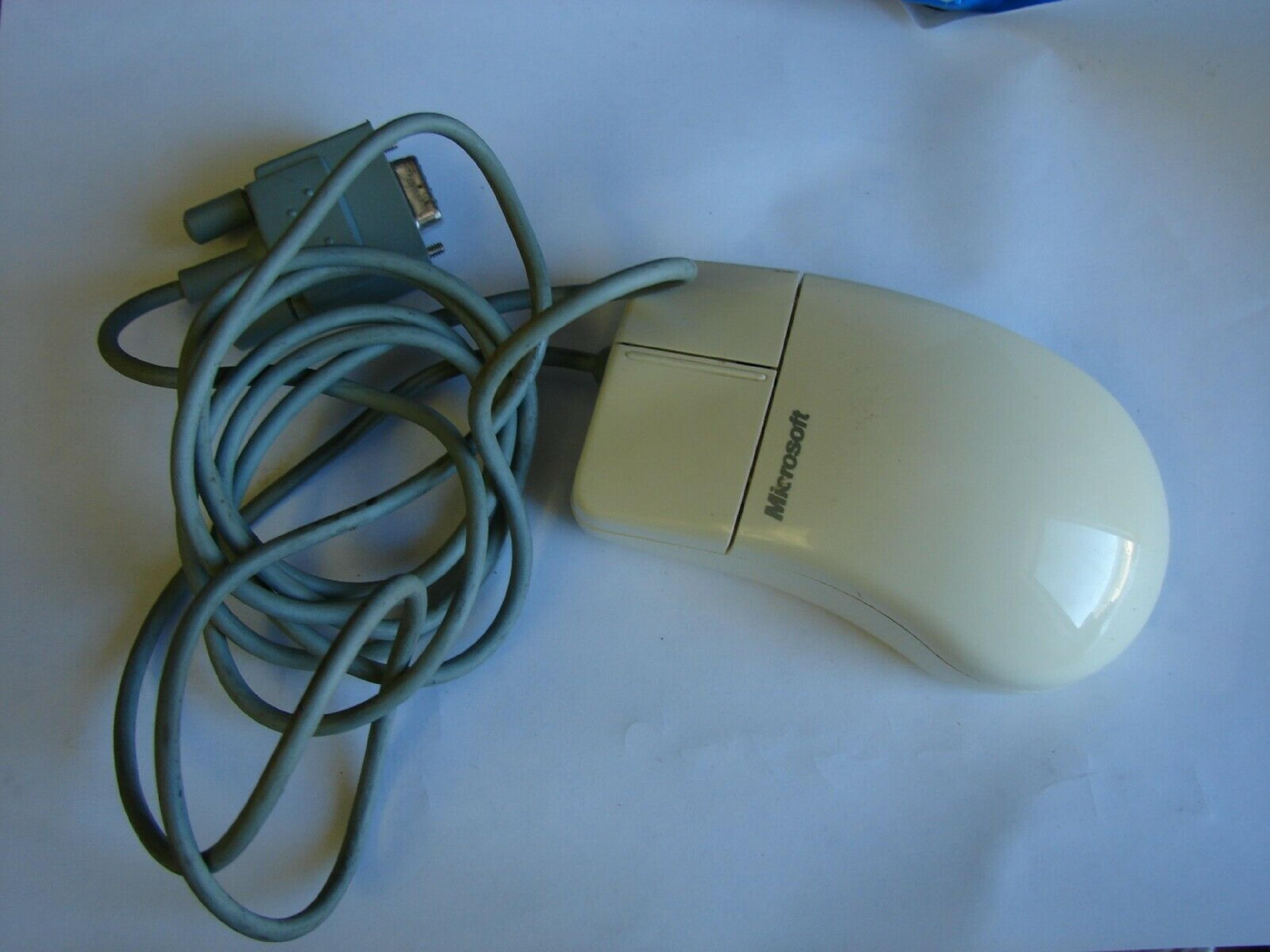 MICROSOFT 37964 SERIAL MOUSE