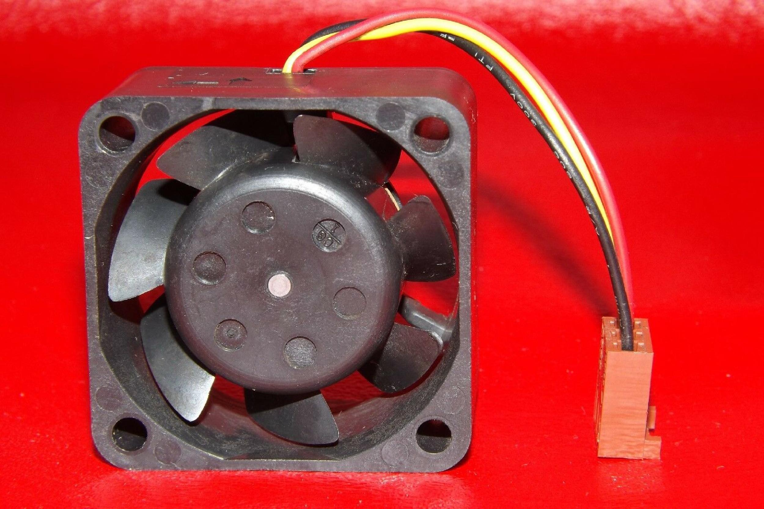 NIDEC C34637-58 12VDC .13A FAN 40MM X40MM X20MM WITH 3INCH 3 WIRE CABLE AND PIN CONNECTOR PI