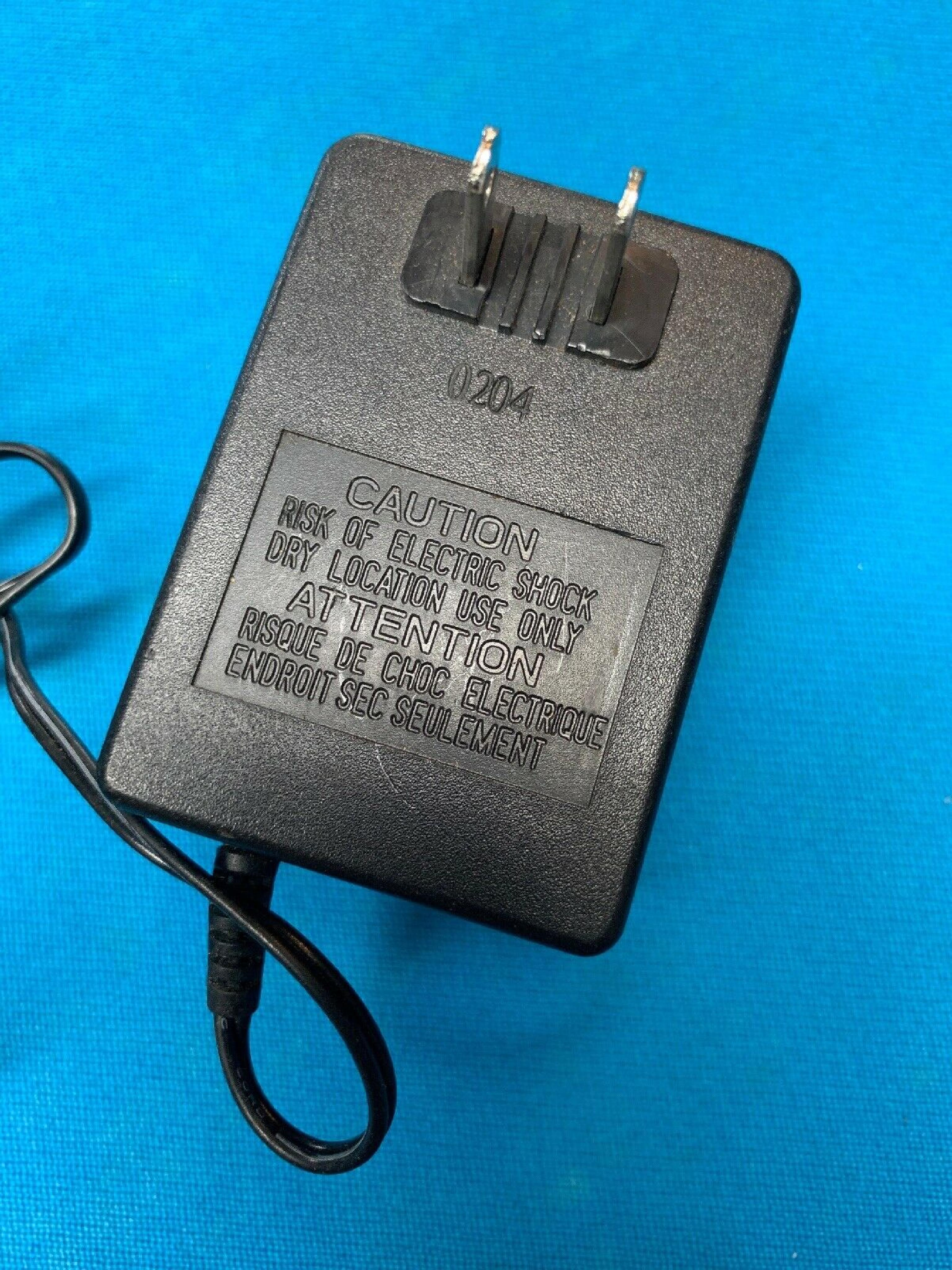 SOUTHWESTERN BELL / SBC UD-0902C AC ADAPTER 9V 250MA, 6FT CABLE, BARREL CONNECTOR, NEGATIVE OUTSIDE POLE, ID:2.1MM OD:5.5MM