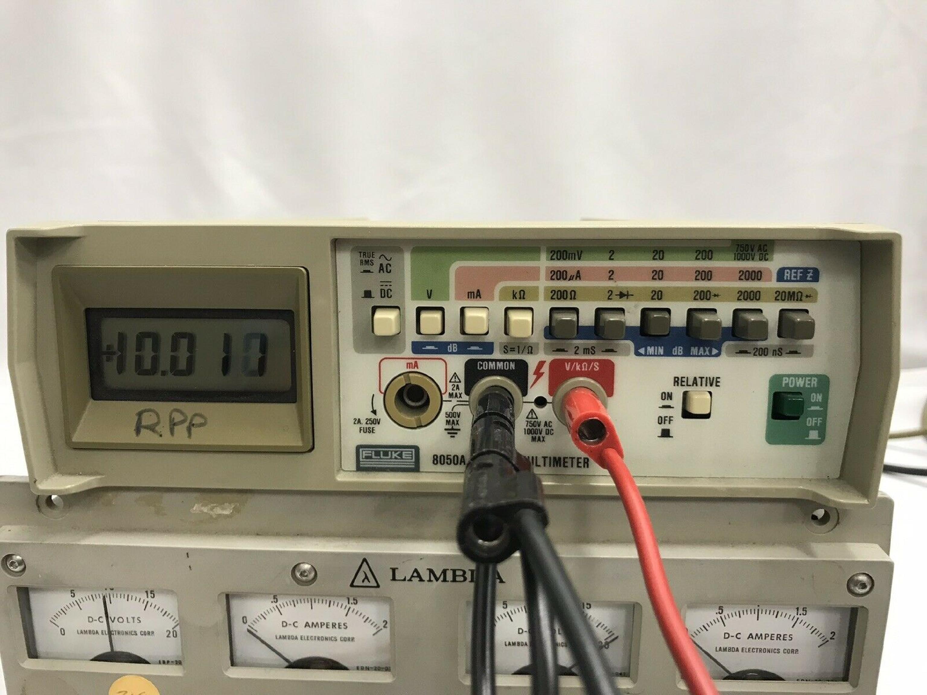 FLUKE FLUKE 8050A DIGITAL MULTIMETER OPERATOR'S GUIDE VOLT AND OHM METER