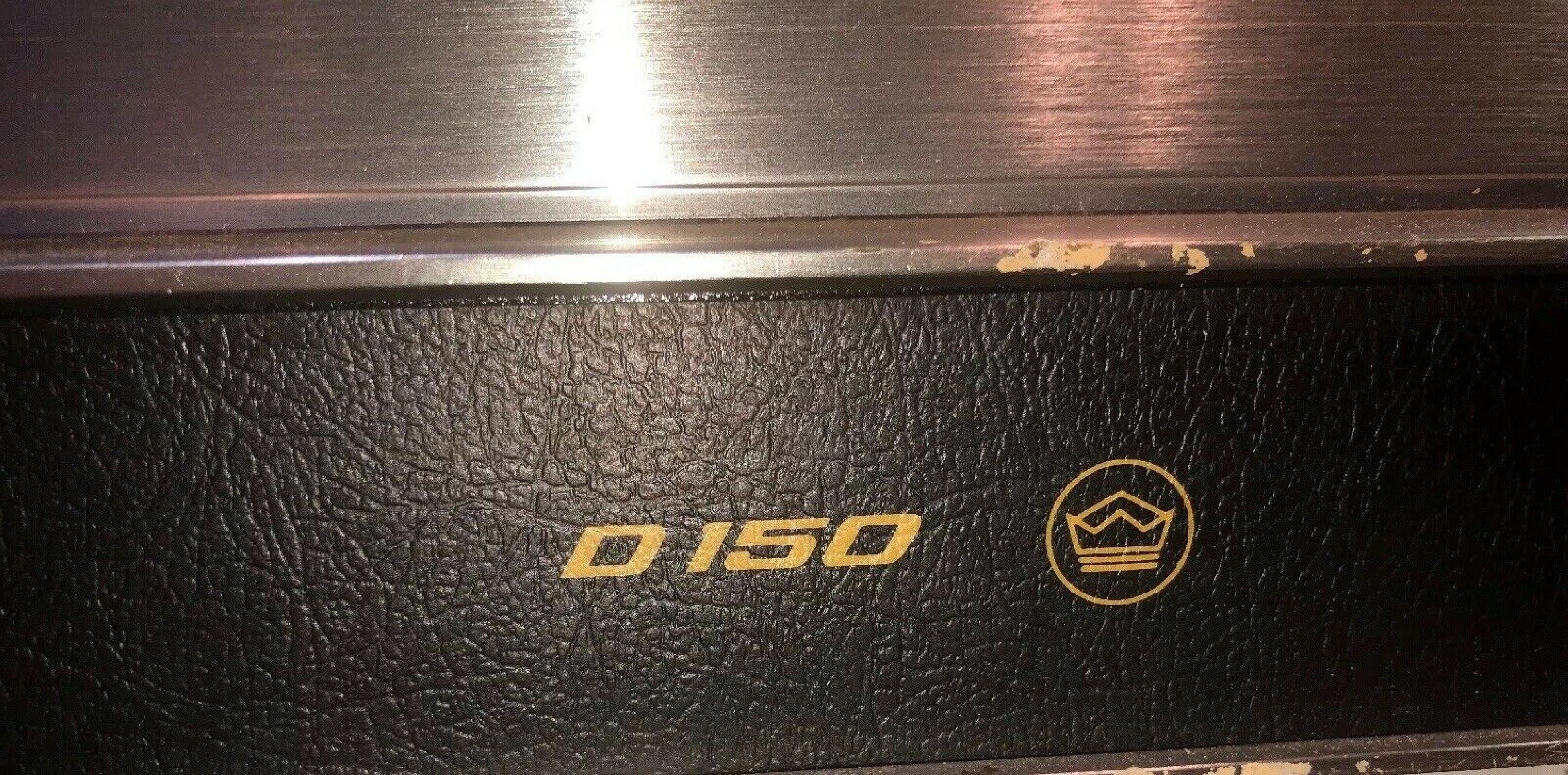 CROWN D-150 TWO CHANNEL AMPLIFIER