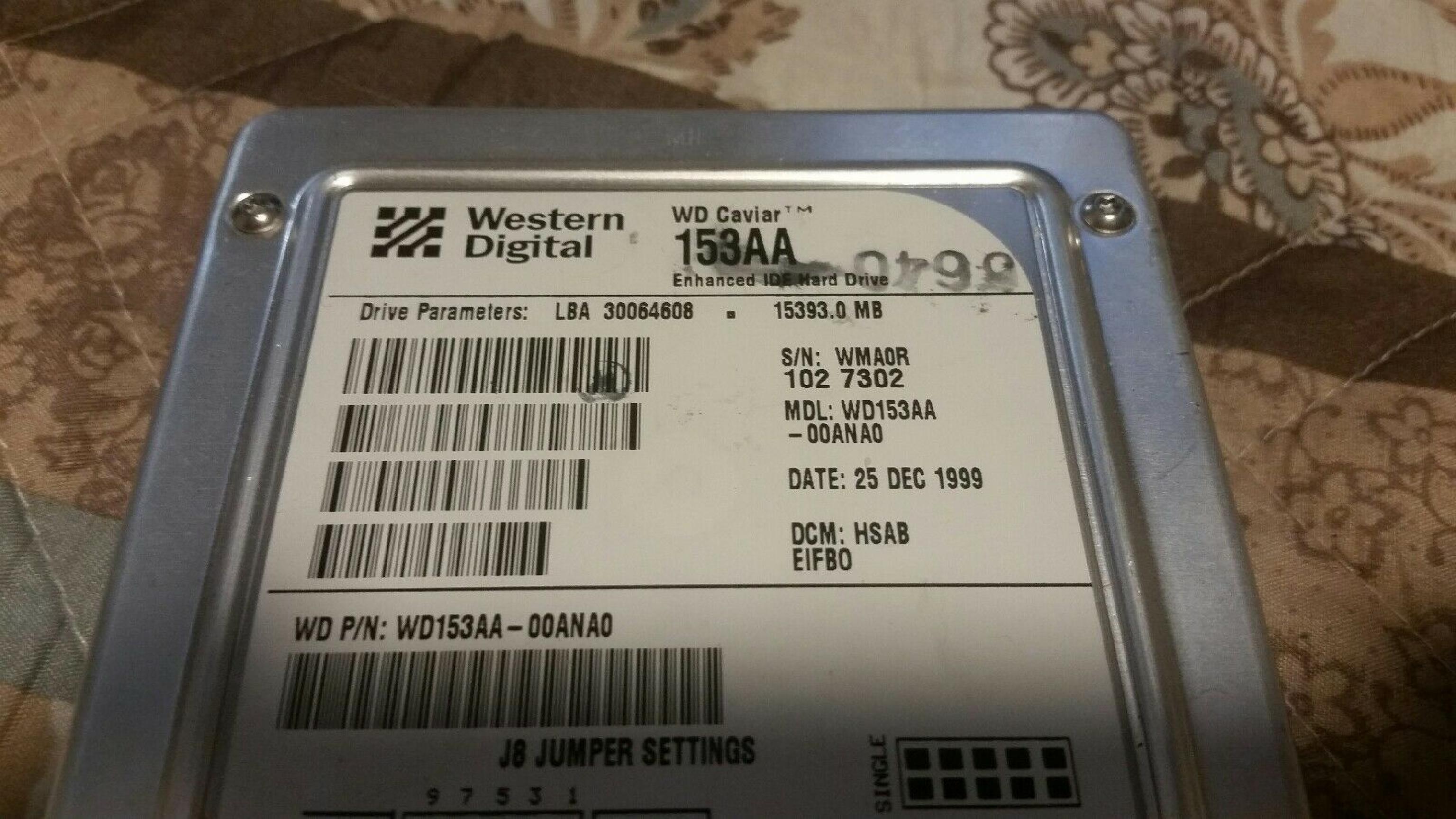 WESTERN DIGITAL / WD 153AA 15GB 3.5INCH IDE HARD DRIVE 15.3GB LBA 30064608 DATE 02 APR 2000 DCM RSAA EHHA0 RSAAEHHA0