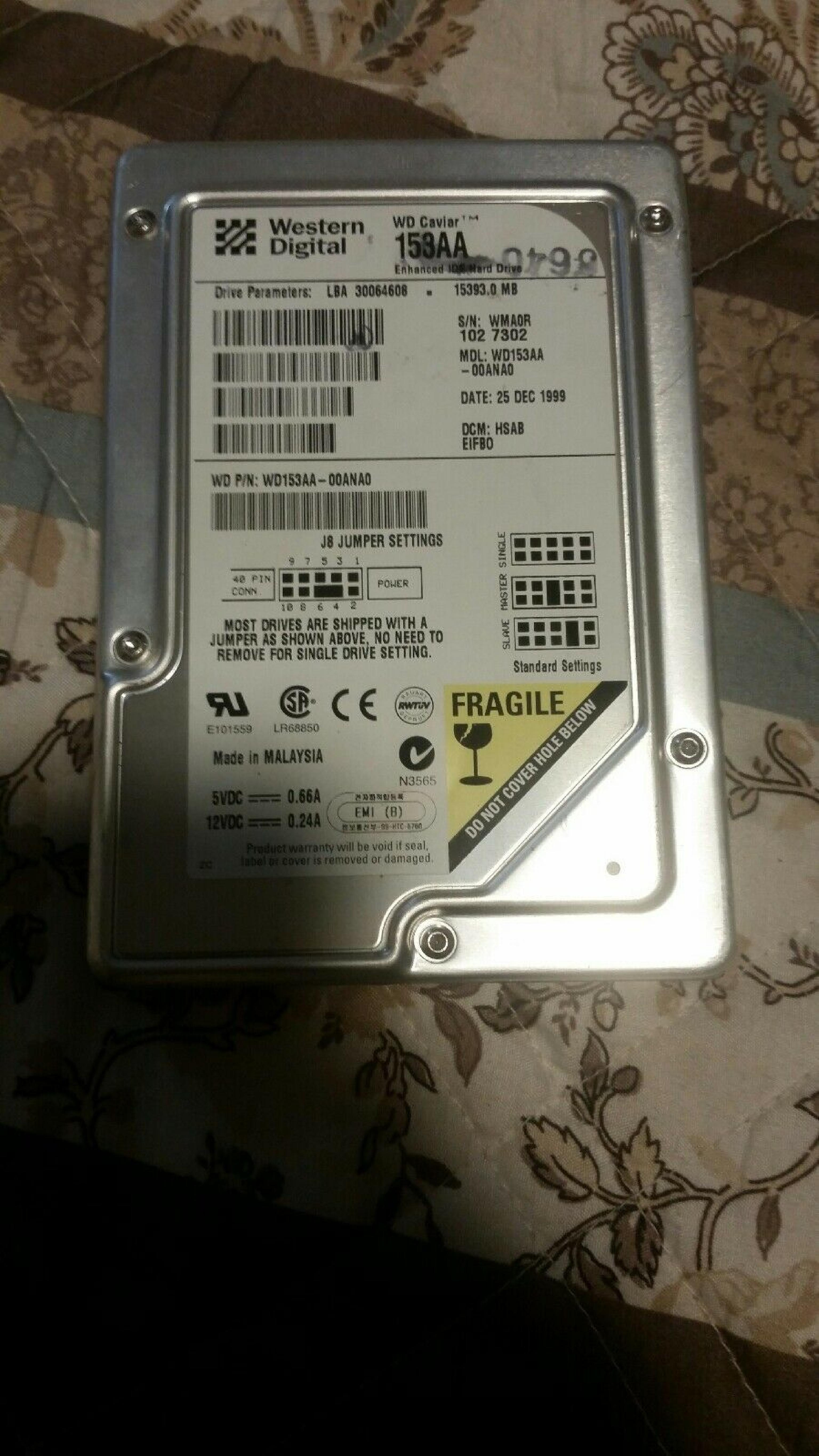 WESTERN DIGITAL / WD 153AA 15GB 3.5INCH IDE HARD DRIVE 15.3GB LBA 30064608 DATE 02 APR 2000 DCM RSAA EHHA0 RSAAEHHA0