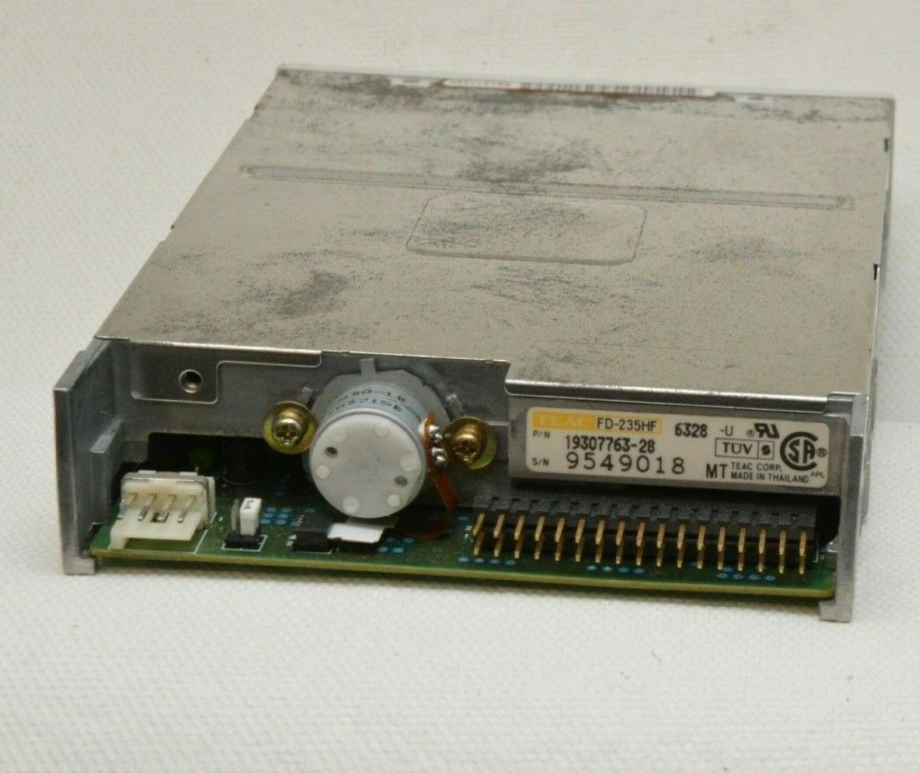 TEAC 19307332-40 1.44MB FLOPPY DRIVE WITH BEIGE BEZEL