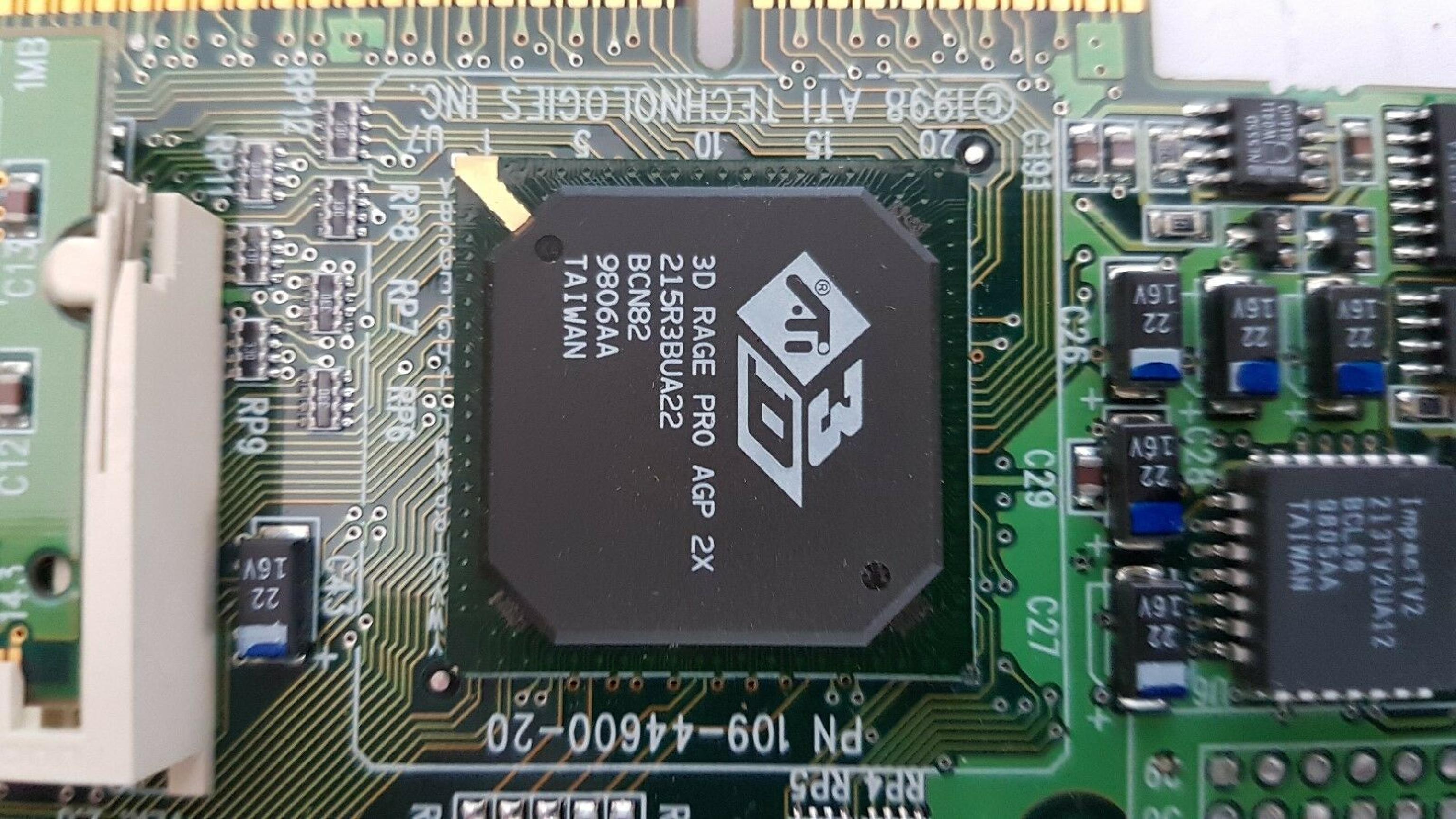 ATI 109-44600-20 RAGE PRO TURBO AGP VIDEO CARD