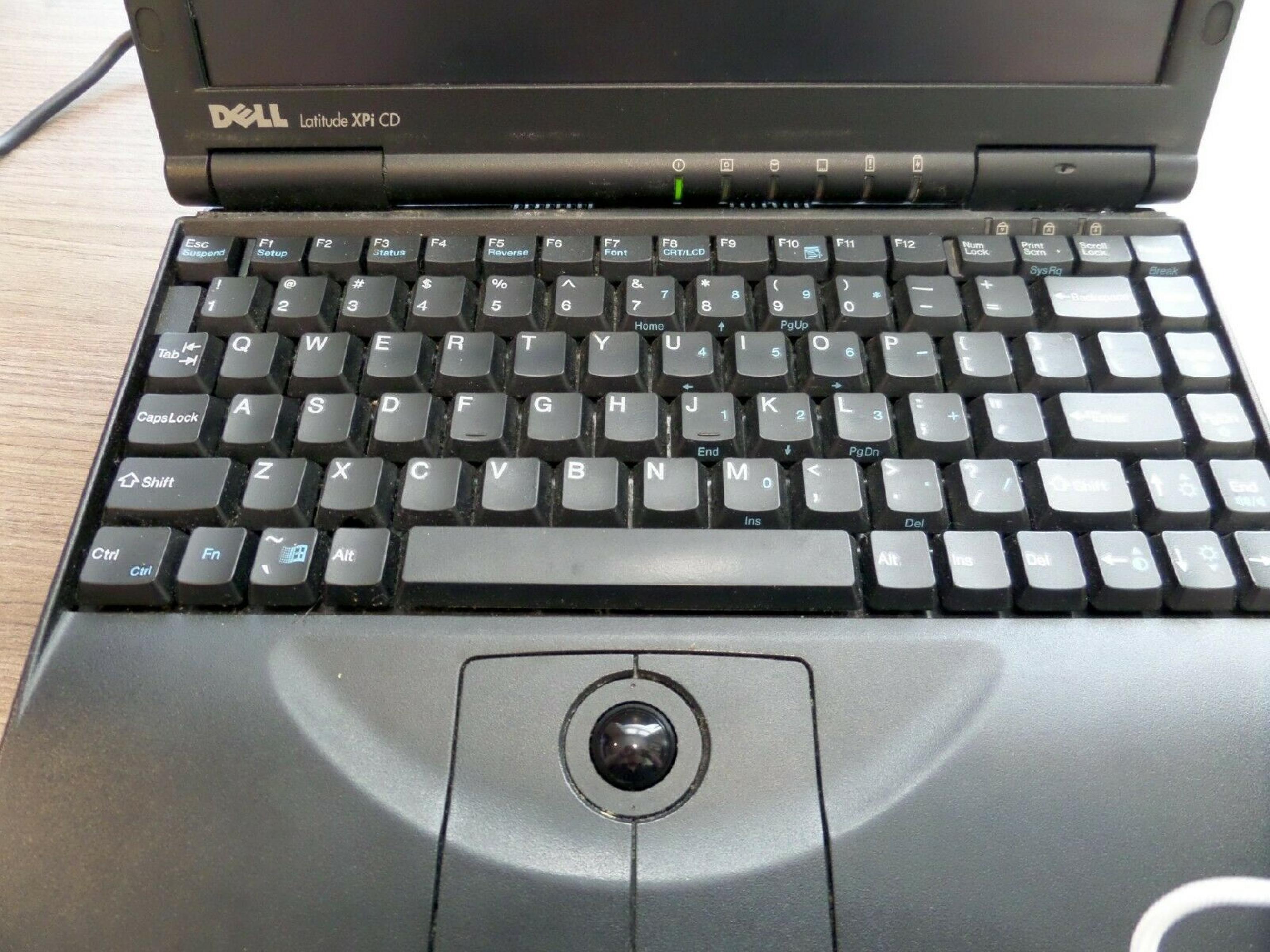 DELL P150ST BATTERY DEFUNCT, NOTEBOOK COMPUTER, LATITUDE XPI CD, 150MHZ PENTIUM, 48MB RAM, 1.02GB HARD DRIVE, BOOTS TO WIN98