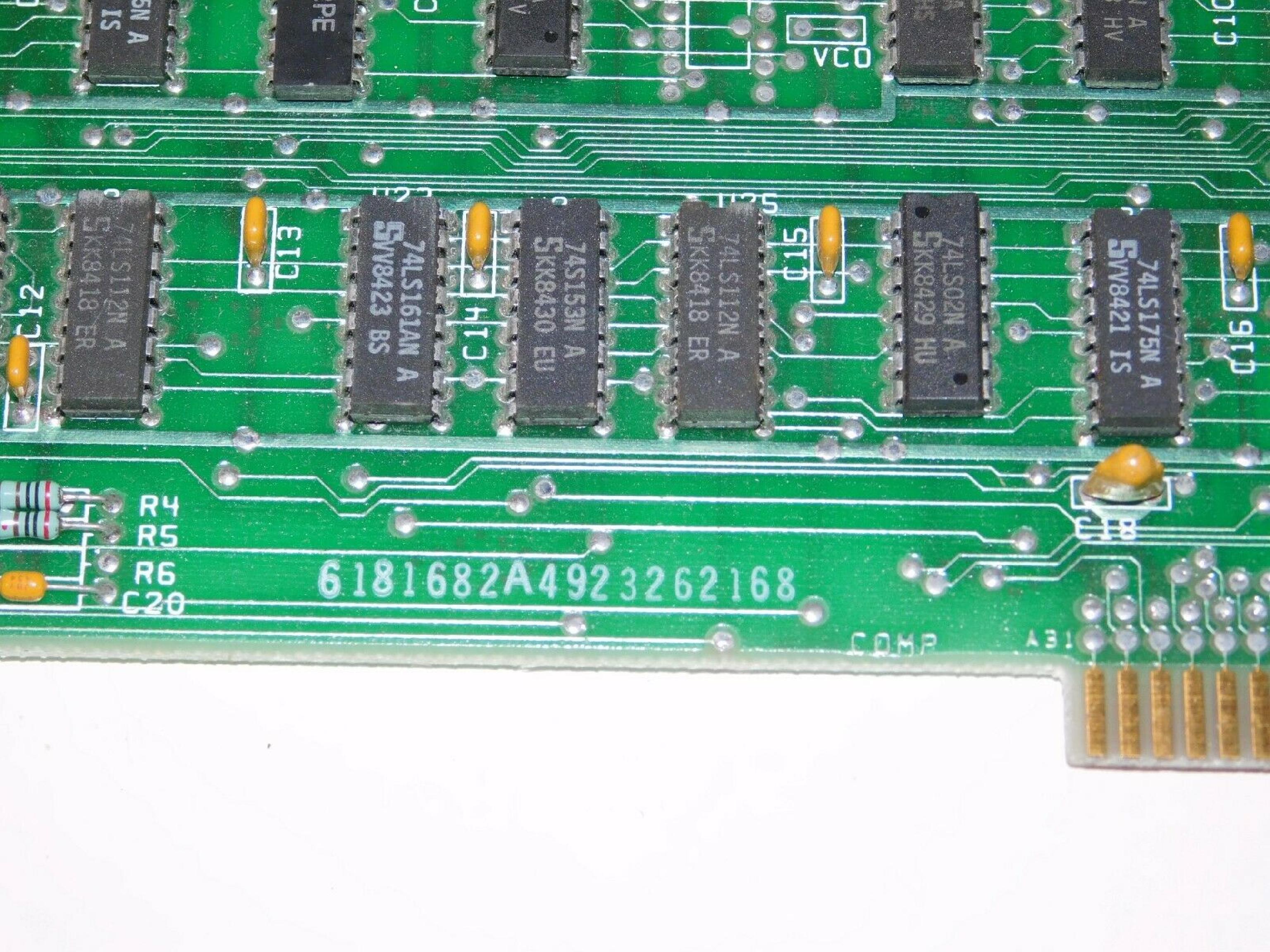 IBM 6181682 8BIT ISA FLOPPY CONTROLLER WITH DB37 EXTERNAL PORT AND 34PIN CARDEDGE INTERNAL PORT