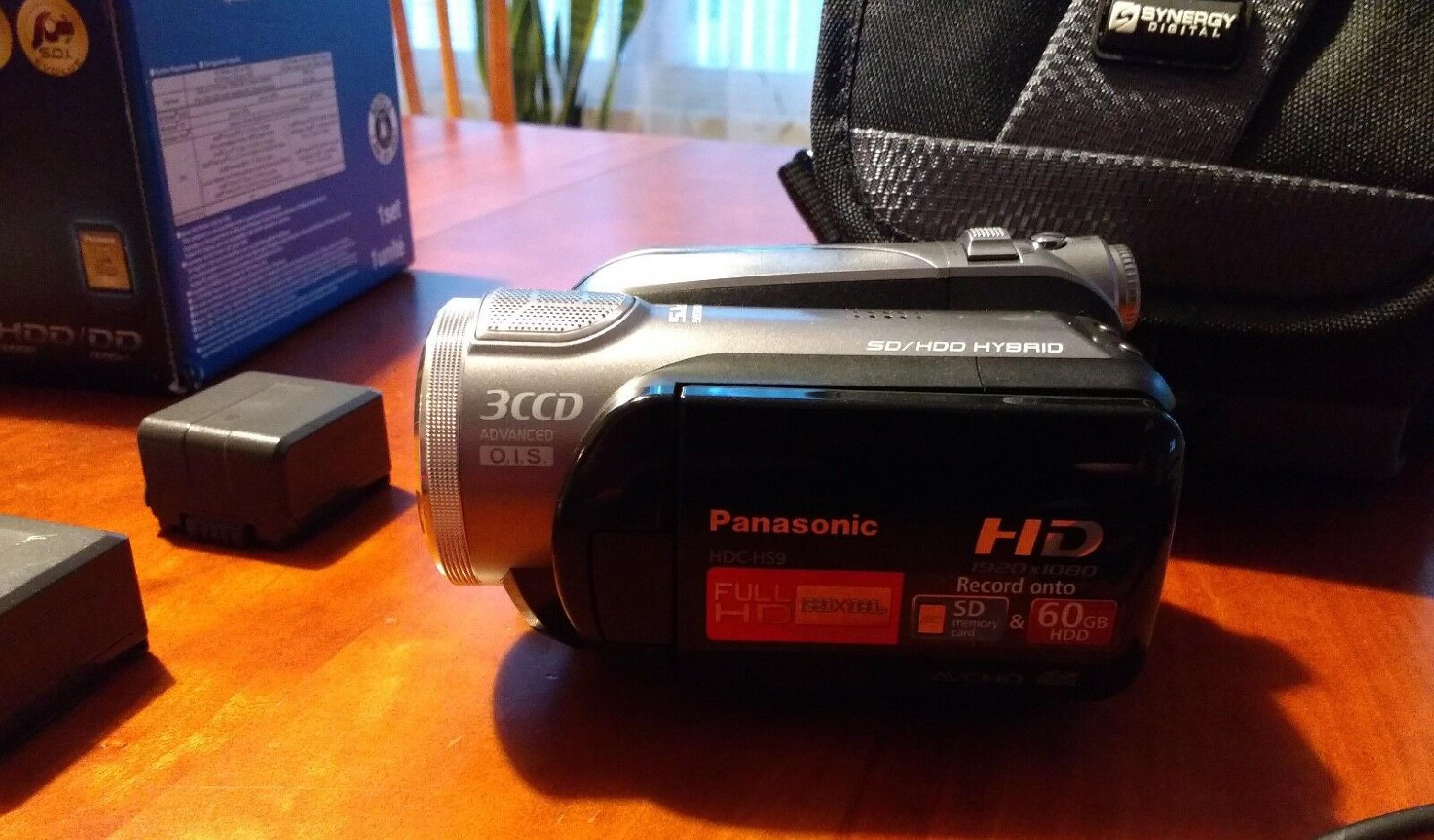 PANASONIC HDC-HS9P HIGH DEFINITION VIDEO CAMERA BOX MANUALS ACCESSORIES BODY ONLY