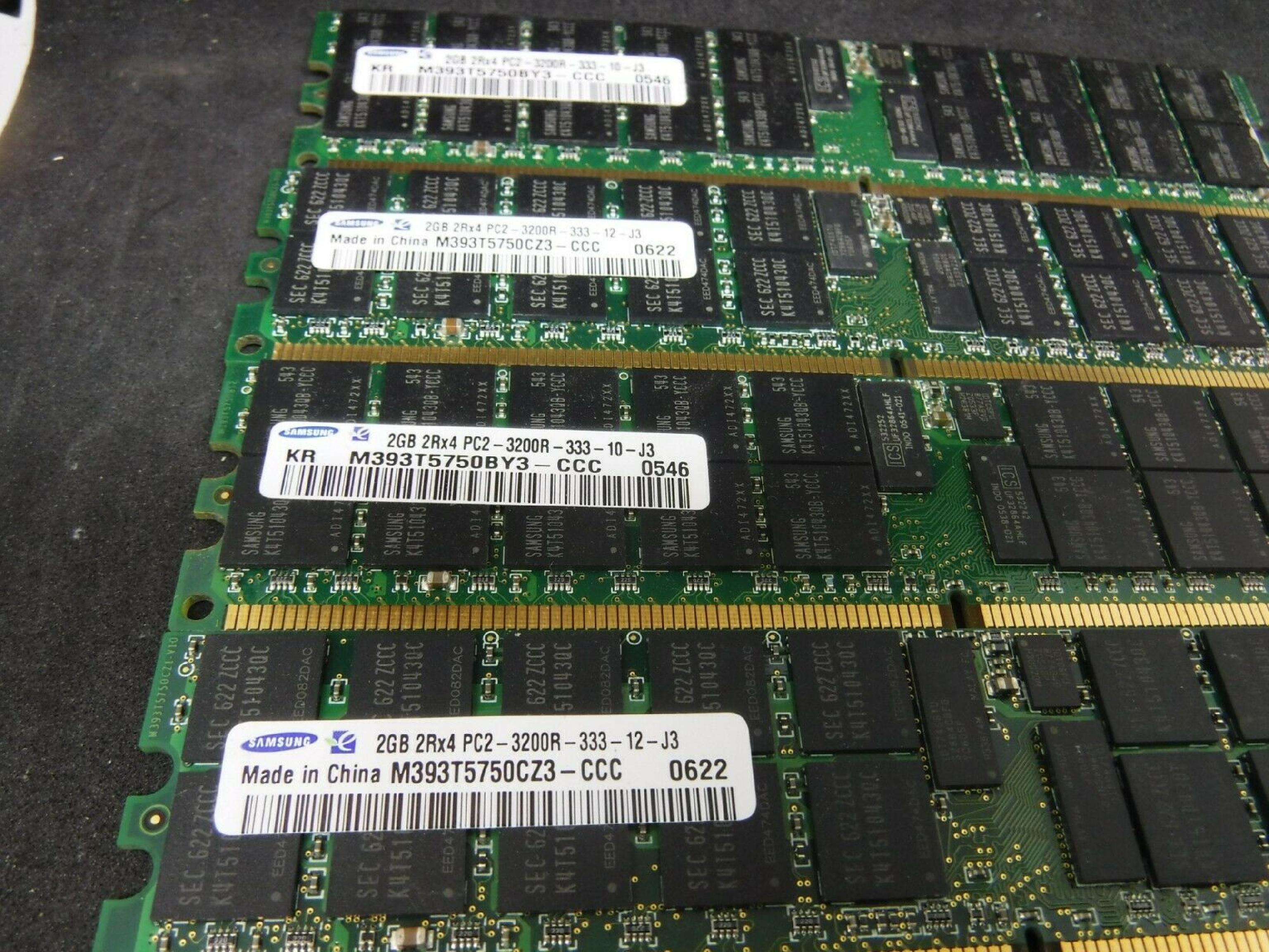 SAMSUNG PC2-3200R-333-12-J3 2GB DDR2 PC2-3200 STICK