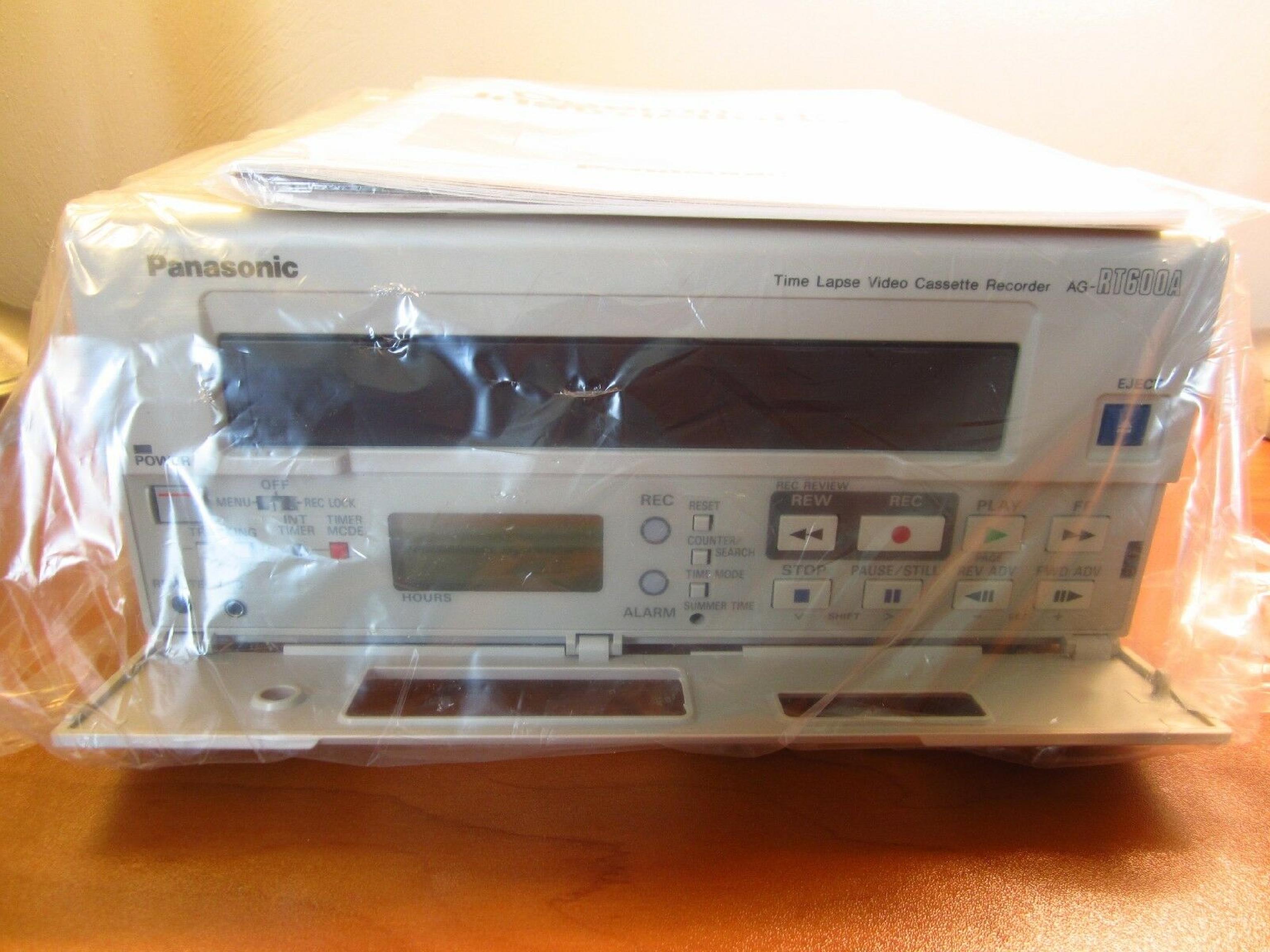 PANASONIC AG-RT600A TIME LAPSE VIDEO CASSETTE RECORDER