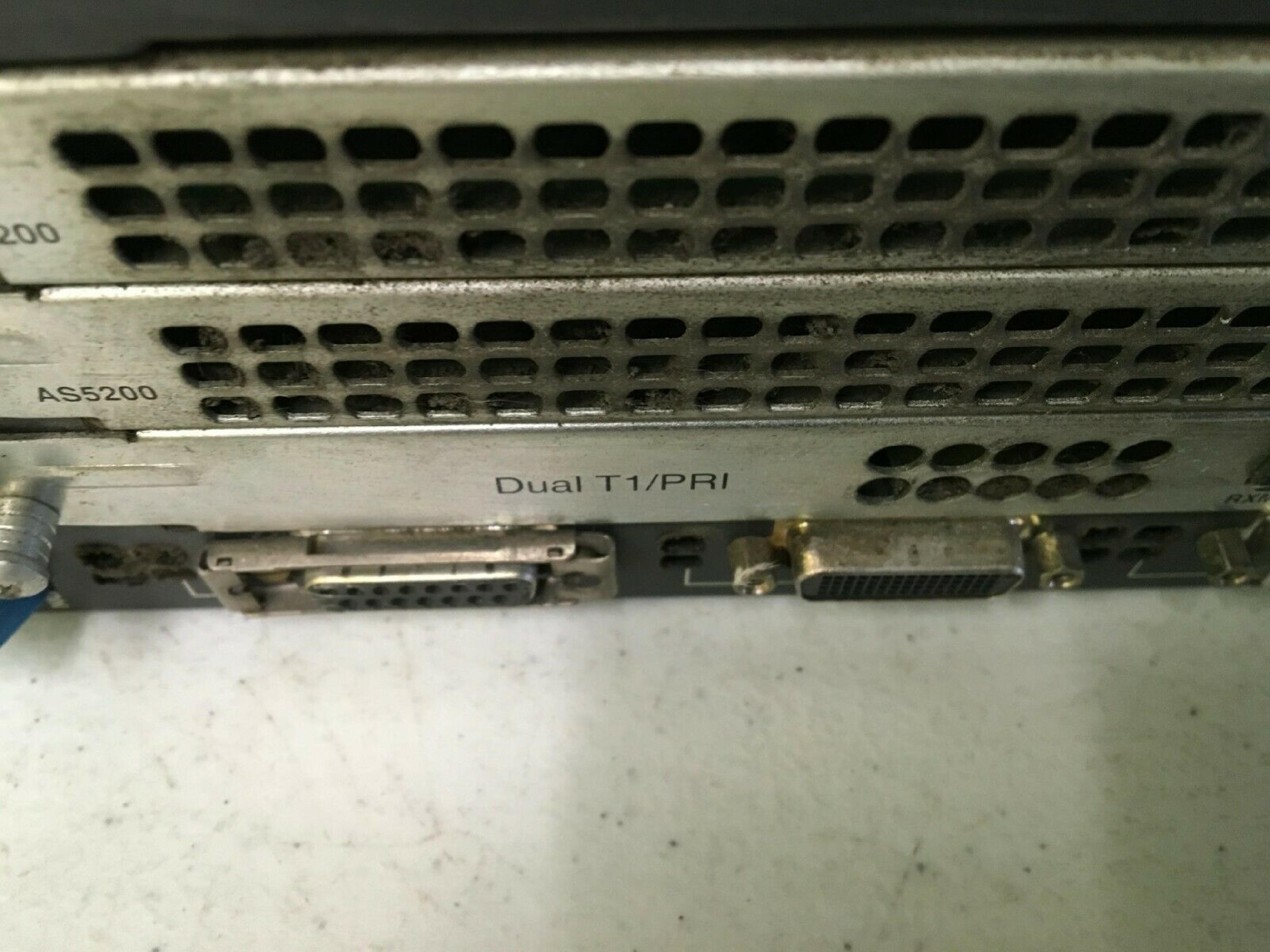 CISCO SYSTEMS AS5200 UNIVERSAL ACCESS SERVER