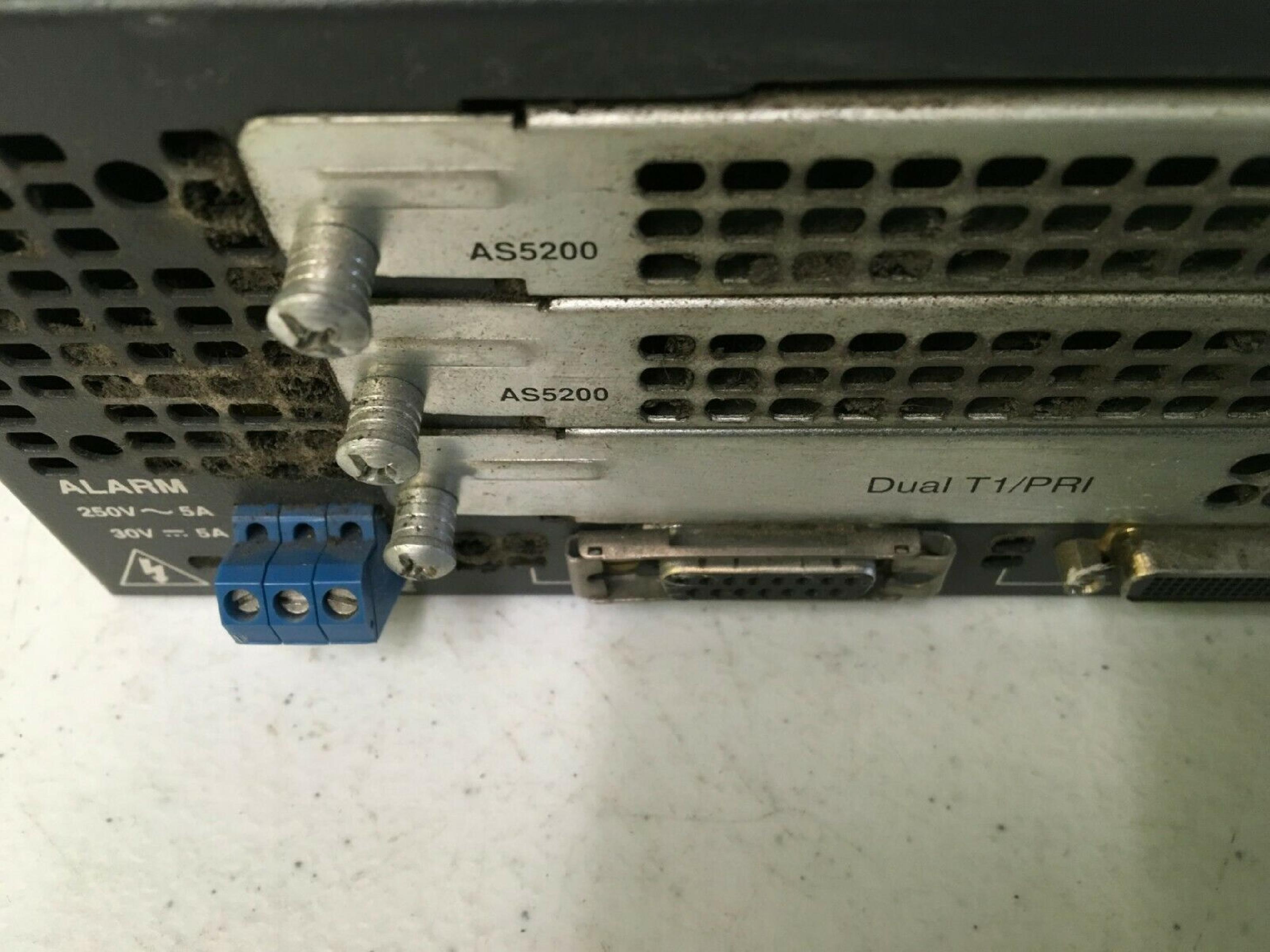 CISCO SYSTEMS AS5200 UNIVERSAL ACCESS SERVER