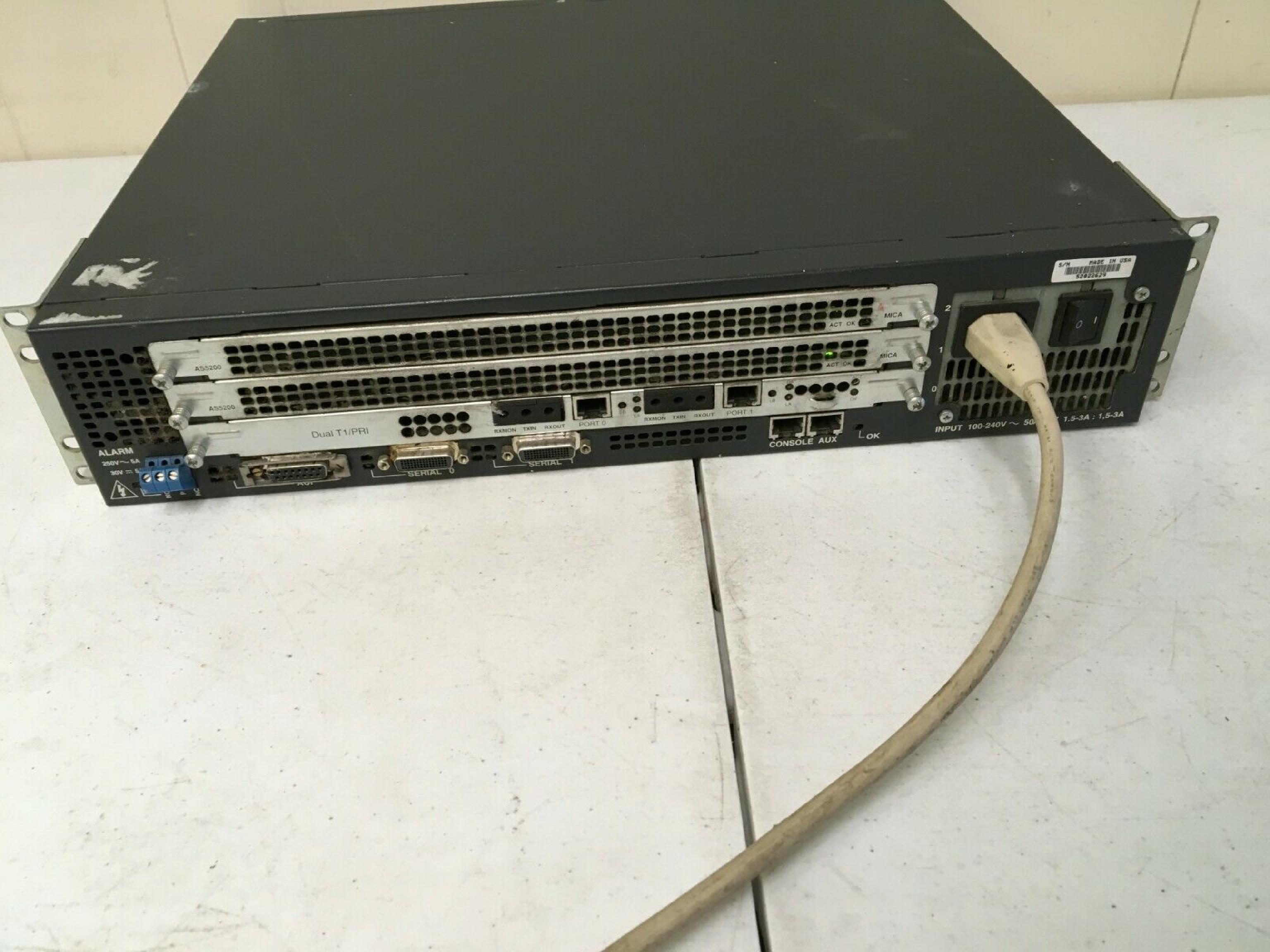 CISCO SYSTEMS AS5200 UNIVERSAL ACCESS SERVER