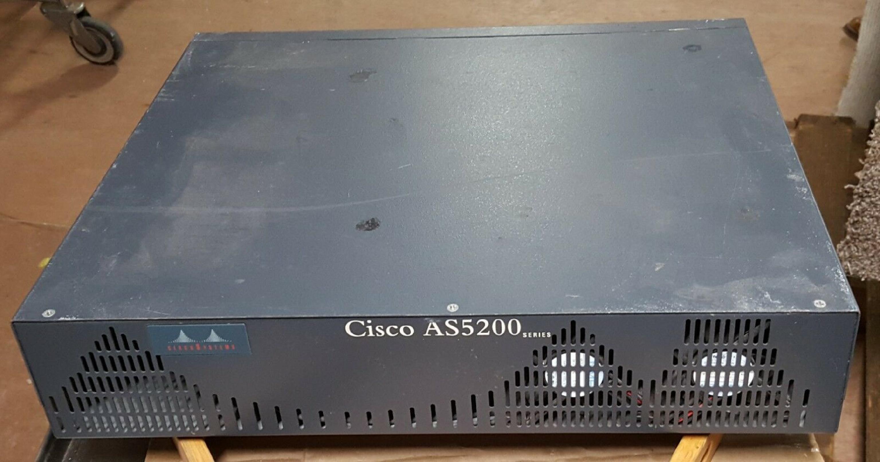 CISCO SYSTEMS AS5200 UNIVERSAL ACCESS SERVER