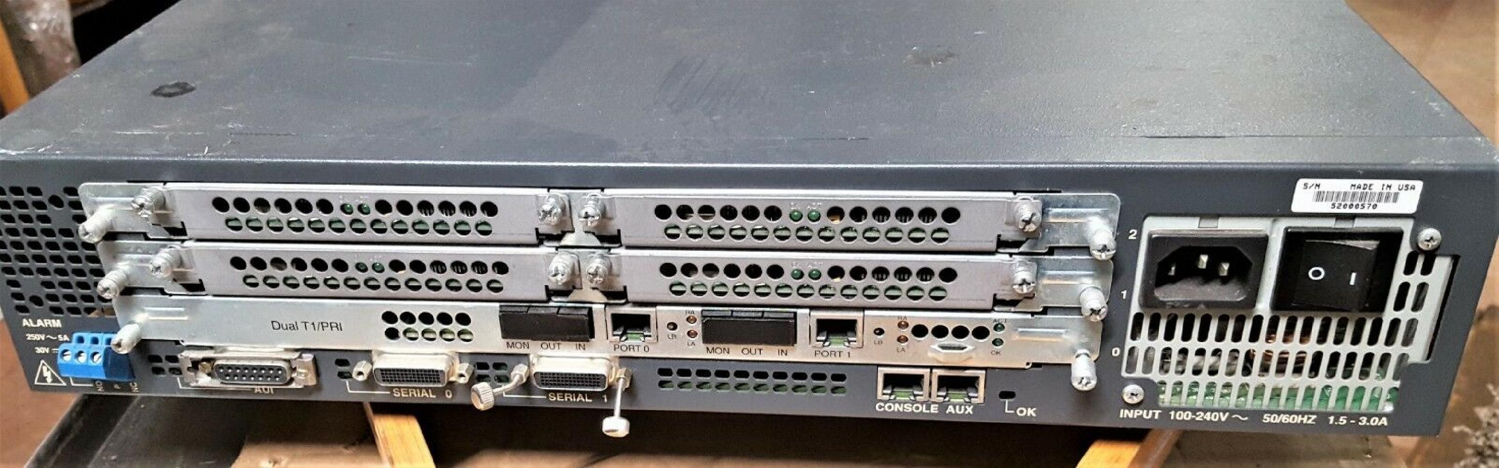 CISCO SYSTEMS AS5200 UNIVERSAL ACCESS SERVER