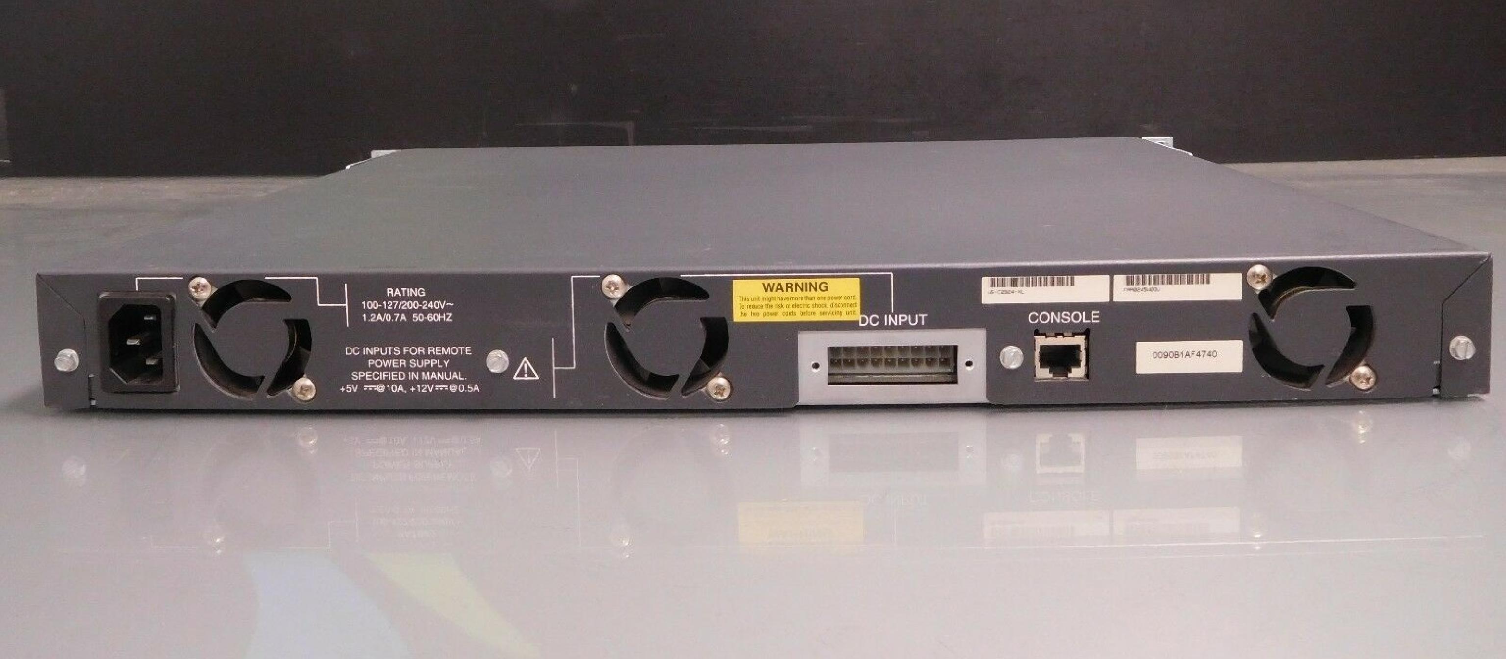 CISCO SYSTEMS WS-C2924-XL 24 PORT SWITCH - OPEN BOX WITH INSTALL KIT AND SOFTWARE