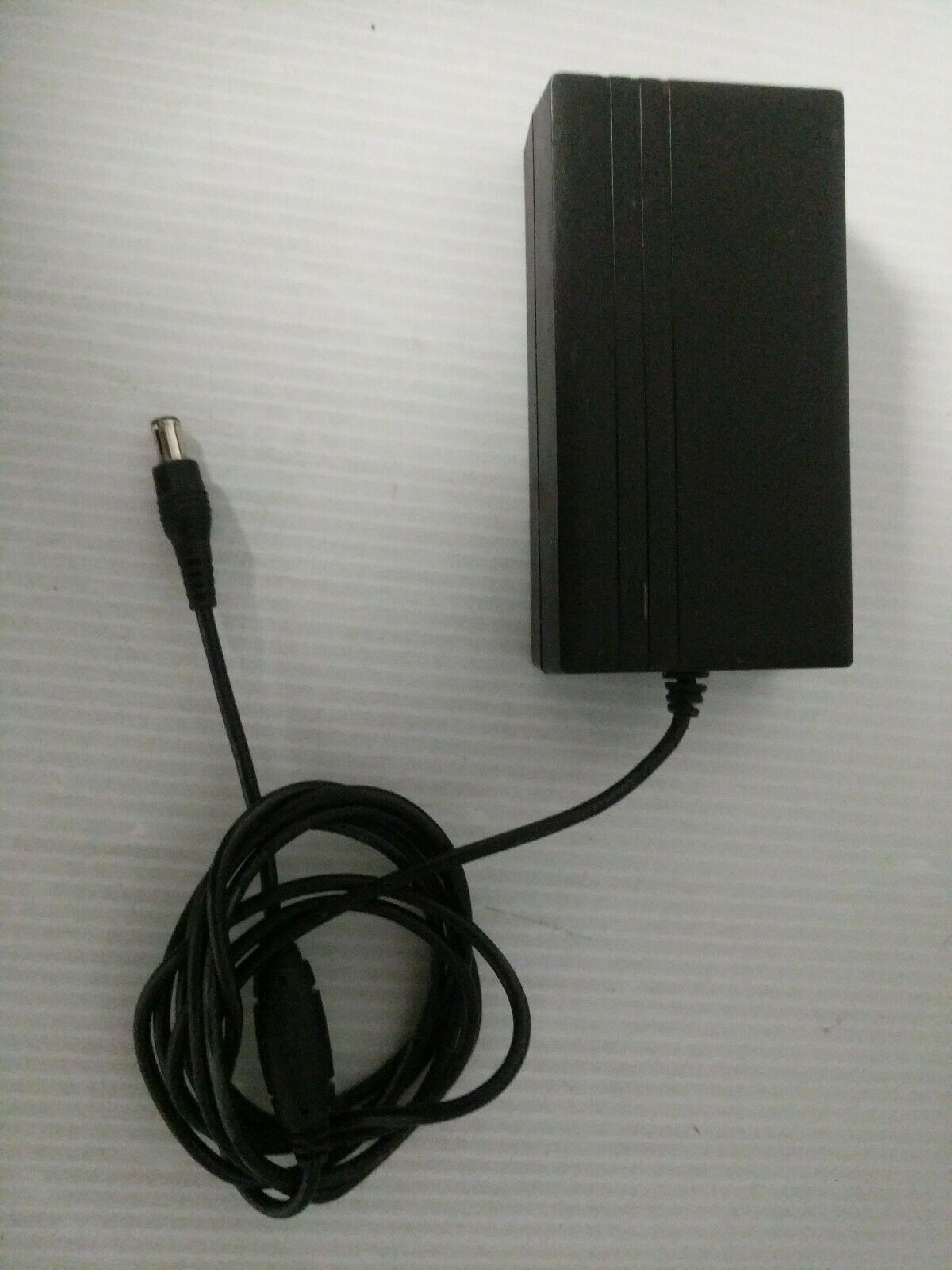 DELL AD-4214N AC ADAPTER POWER SUPPLY 14VDC 3.0A OD: 6.0MM ID: 4.35MM DESKTOP STYLE INSIDE POLE POSITIVE