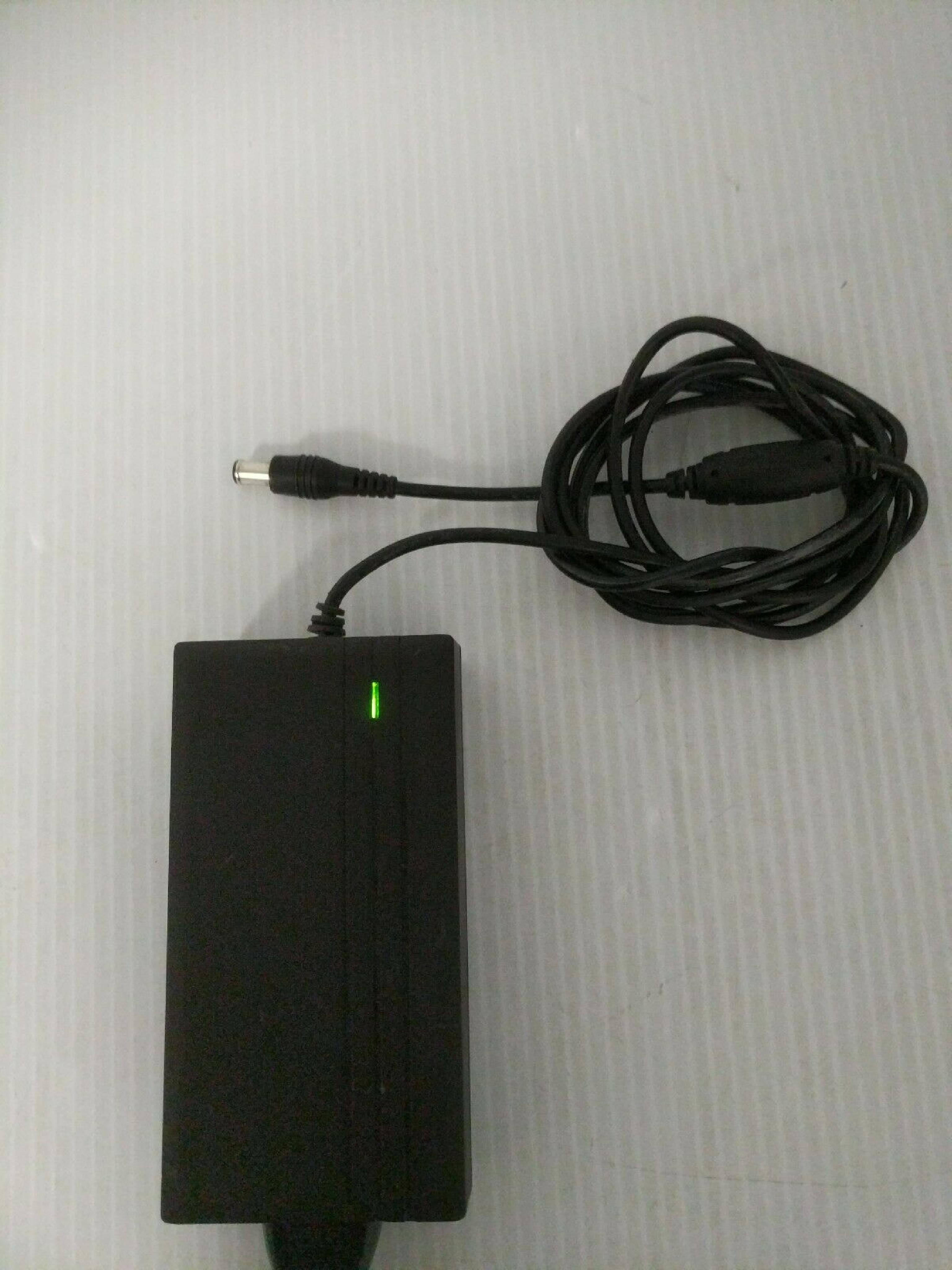 DELL AD-4214N AC ADAPTER POWER SUPPLY 14VDC 3.0A OD: 6.0MM ID: 4.35MM DESKTOP STYLE INSIDE POLE POSITIVE