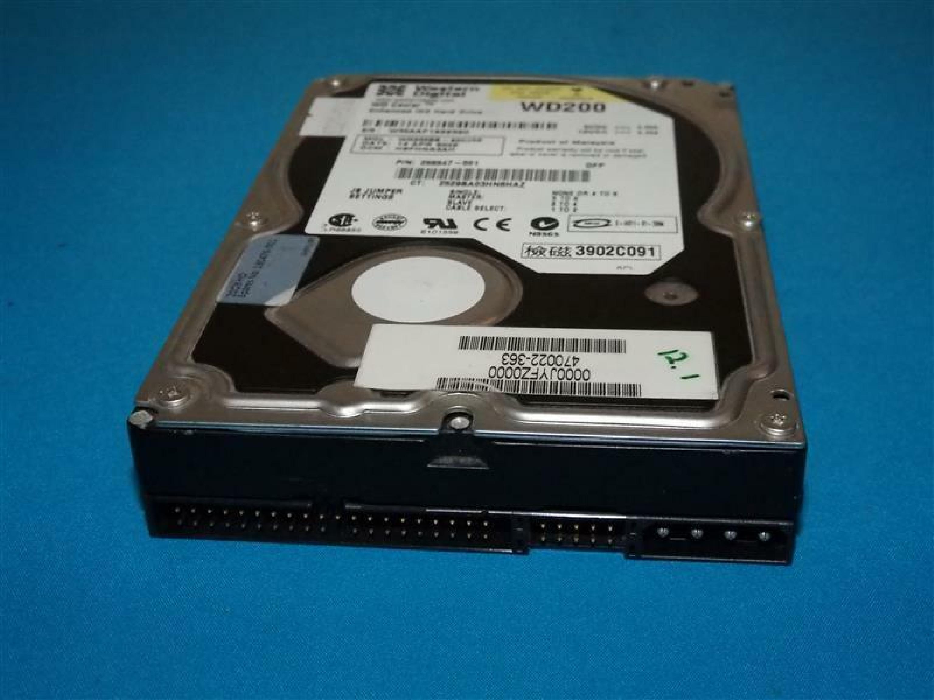 WESTERN DIGITAL / WD WD200BB-60CJA0 20GB IDE DRIVE DCM HSFANA2AH DATE 19 MAY 2002 10 JUL HSFANA2AA CAVIAR