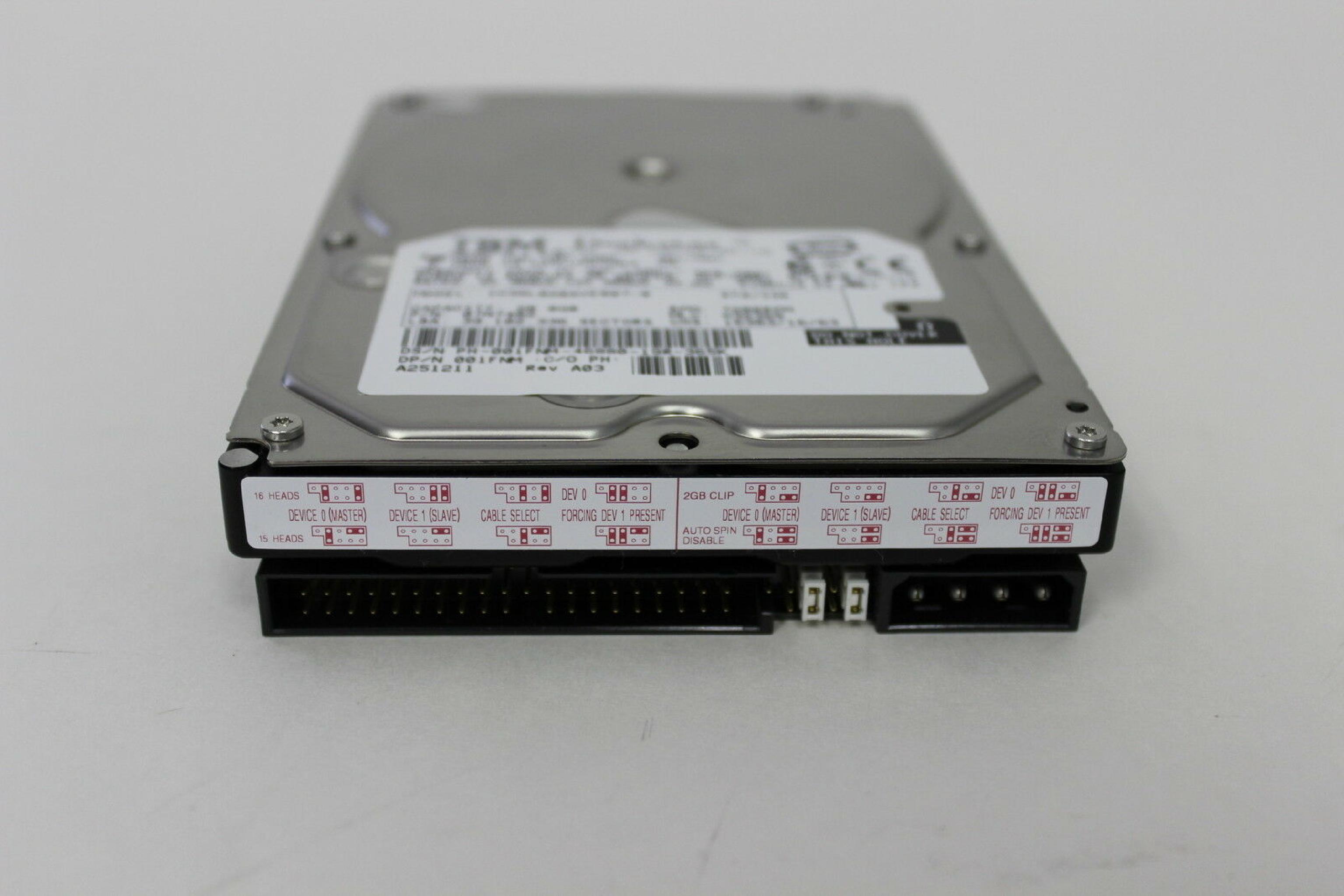 DELL / IBM 01FNM 20GB IDE DRIVE AUG-2001 MLC H32368 LBA 39.102.336 DATE SEP-2001 N79