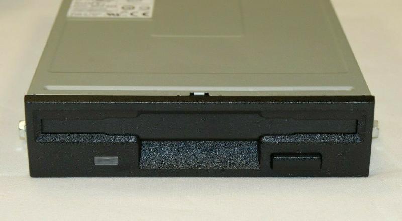 SONY / DELL MPF920 1.44MB FLOPPY DRIVE BEIGE BEZEL BLACK 1.44 FACE DISK