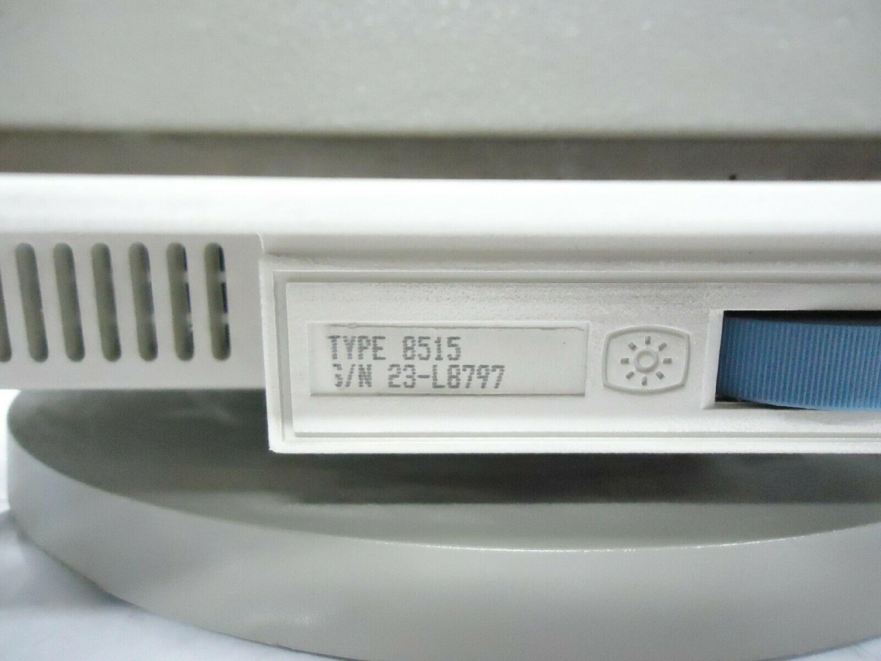 IBM 8515 001 PERSONAL SYSTEM/2 COLOR DISPLAY