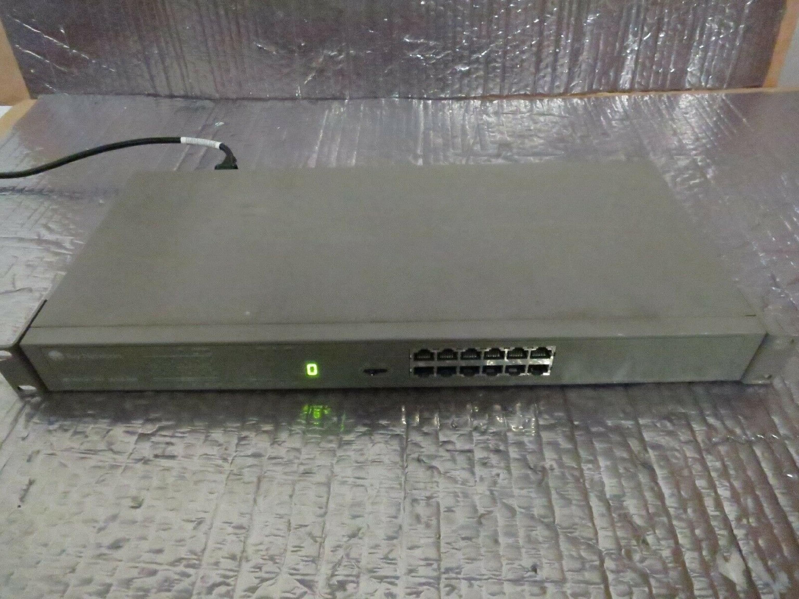 BAY NETWORKS NORTEL BAYSTACK 251 BAYSTACK 251 10/100 HUB WITH CASCADE PORTS