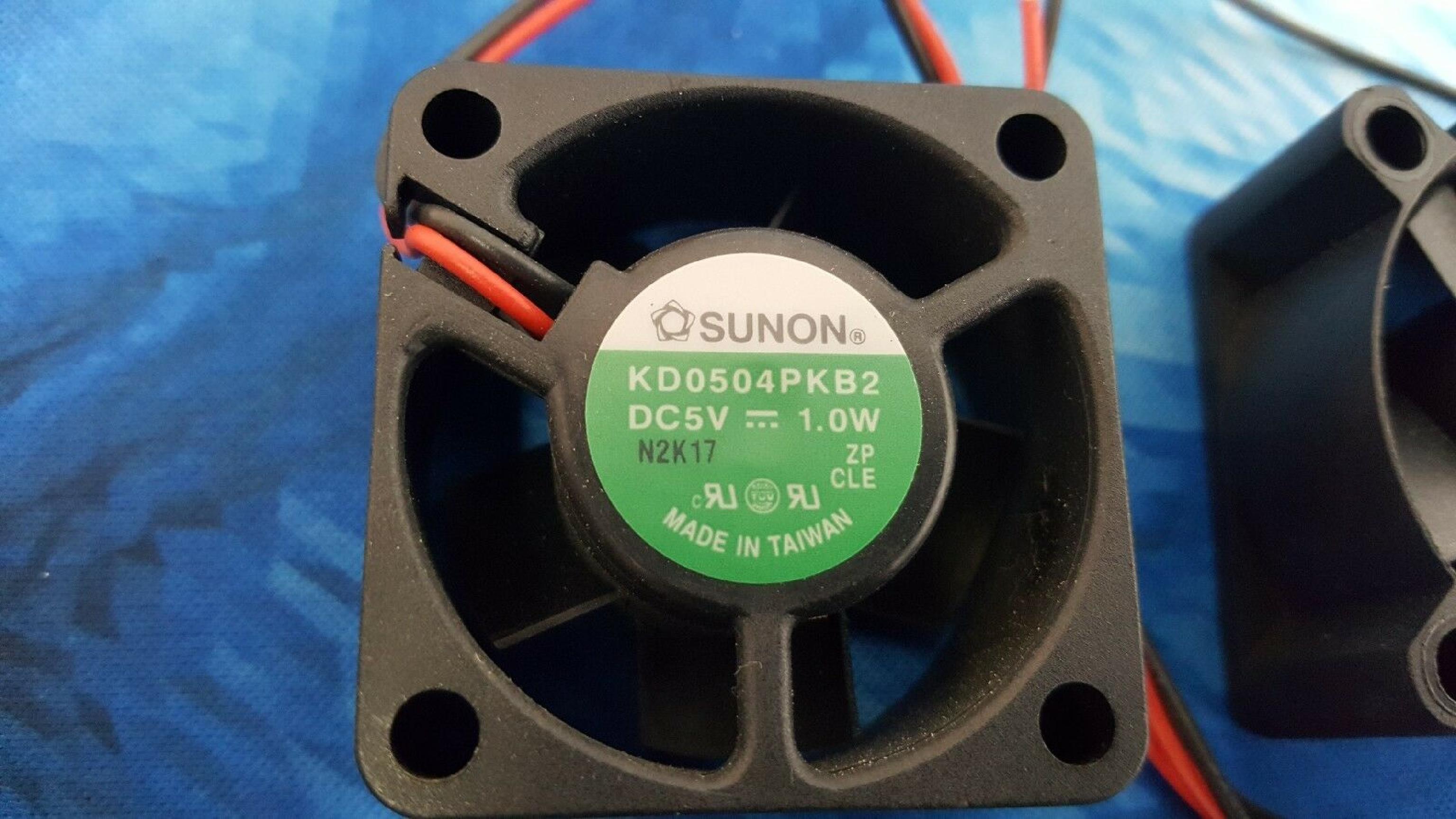 SUNON KD0504PKB2 40MM BY 25MM FAN DC5V 1.0W