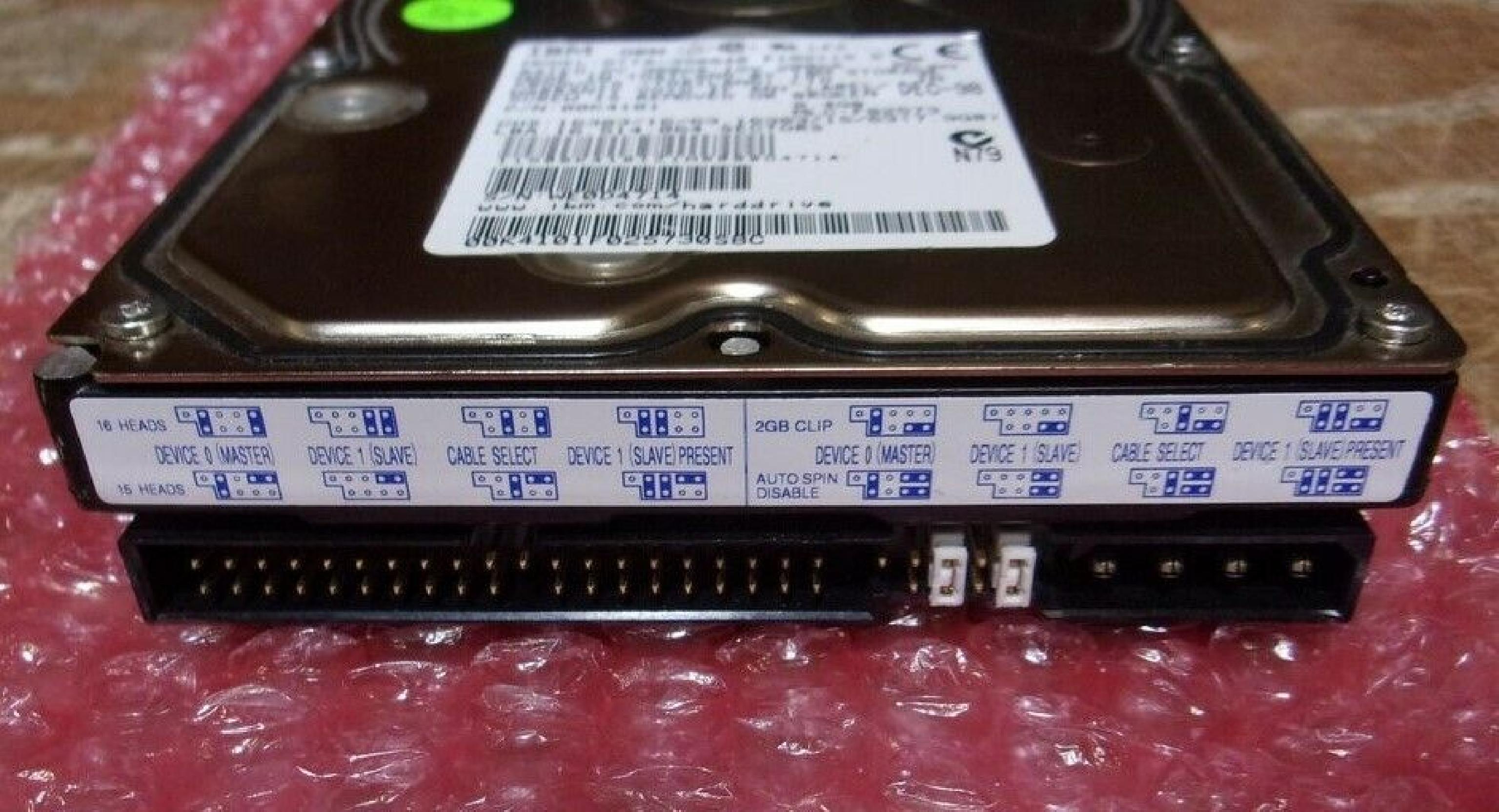 IBM DTTA-350840 8.4GB IDE DRIVE MCL:F02573 OCT-98