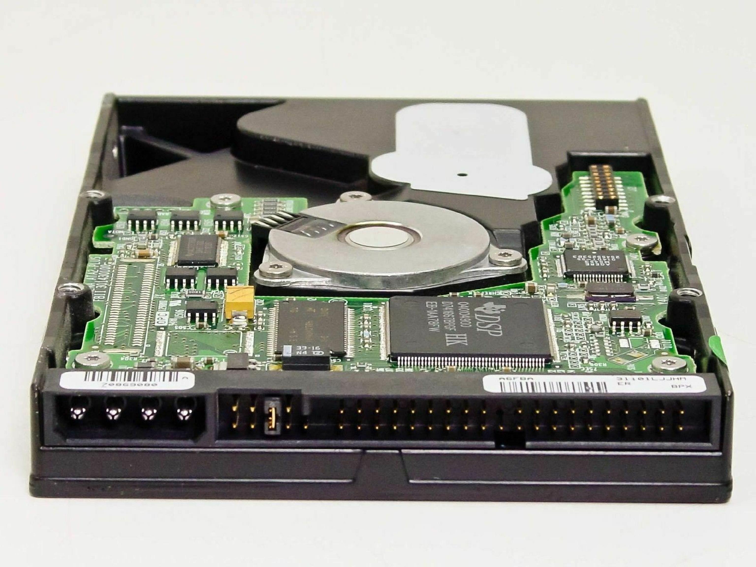 COMPAQ / HEWLETT PACKARD / HP 218318-001 20GB IDE DRIVE LBA 39102336 DCM DSBBHV2A REV: A00