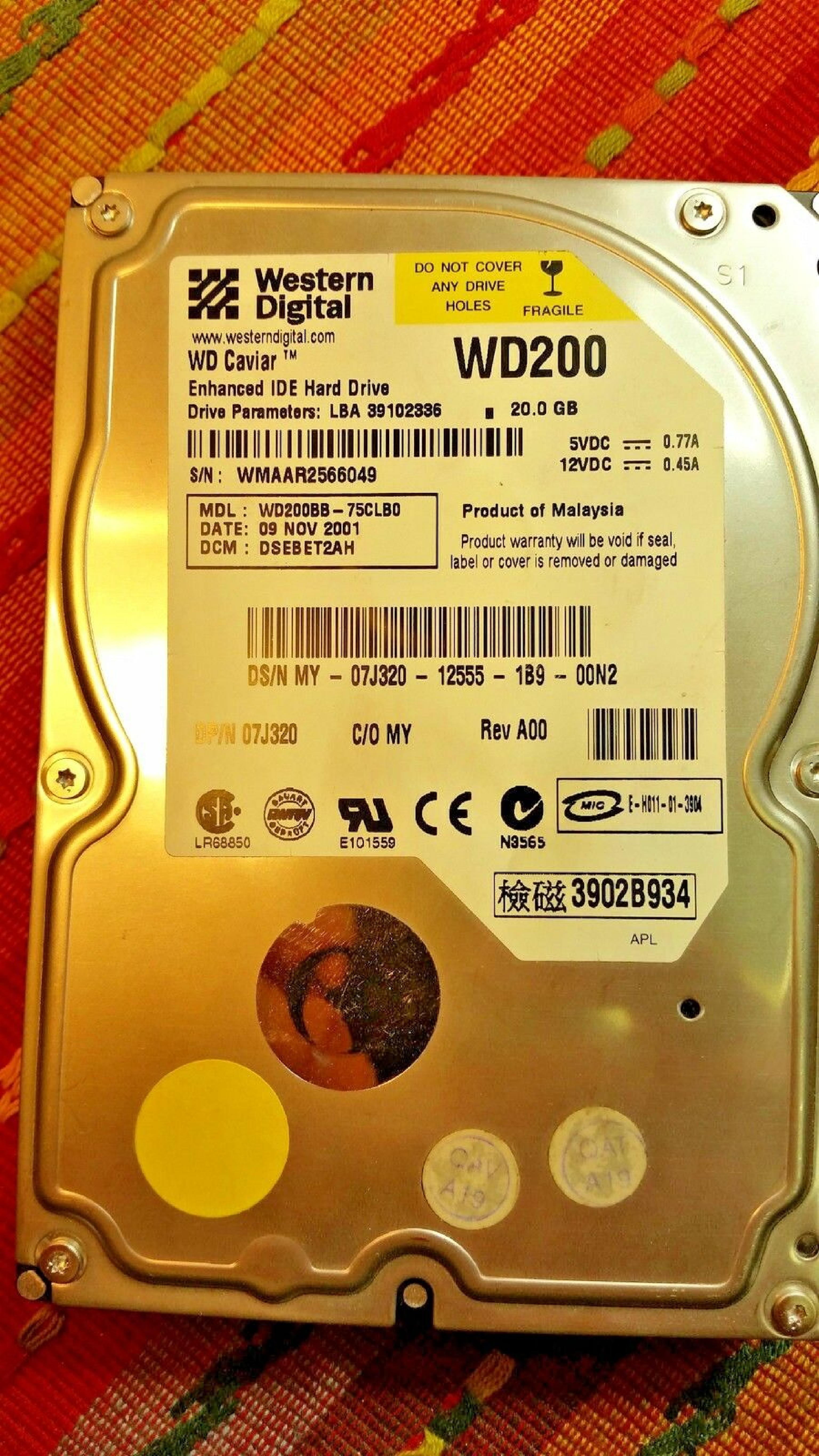 WESTERN DIGITAL / DELL / WD 7J320 20GB IDE DRIVE LBA 39102336 13 OCT 2001 DCM HSBHET2CH