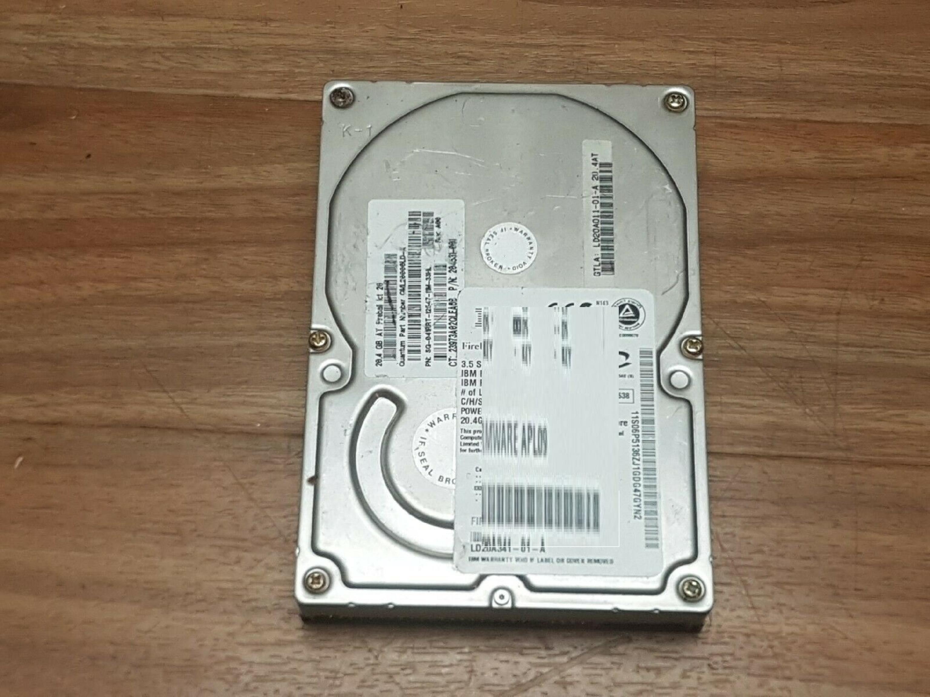 IBM 06P5240 20.4GB IDE DRIVE LBA 39876480 DATE 18 DEC 2000 FW APL09