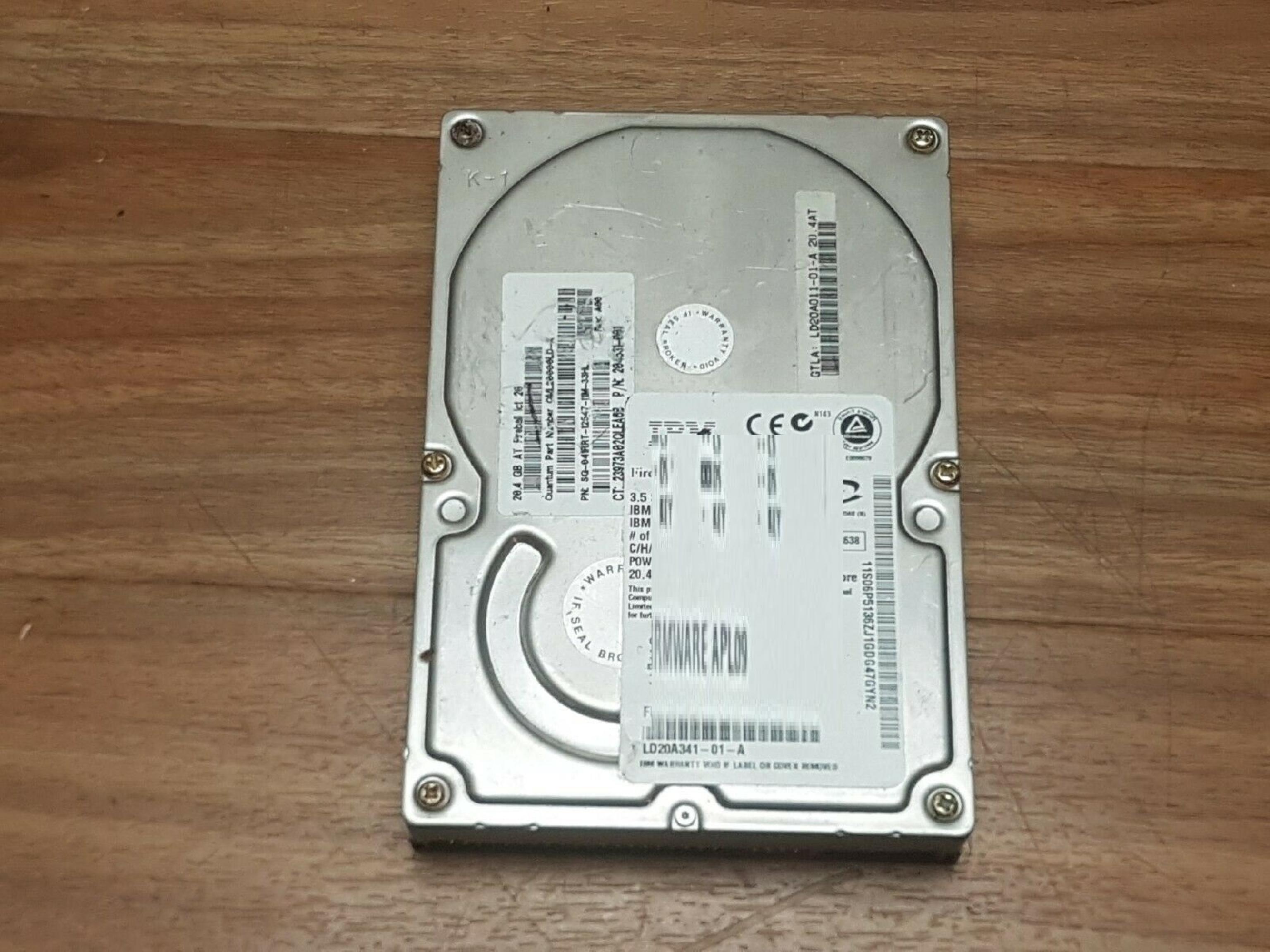 QUANTUM 20.4AT 20.4GB IDE DRIVE LBA 39876480 DATE 18 DEC 2000 FW APL09