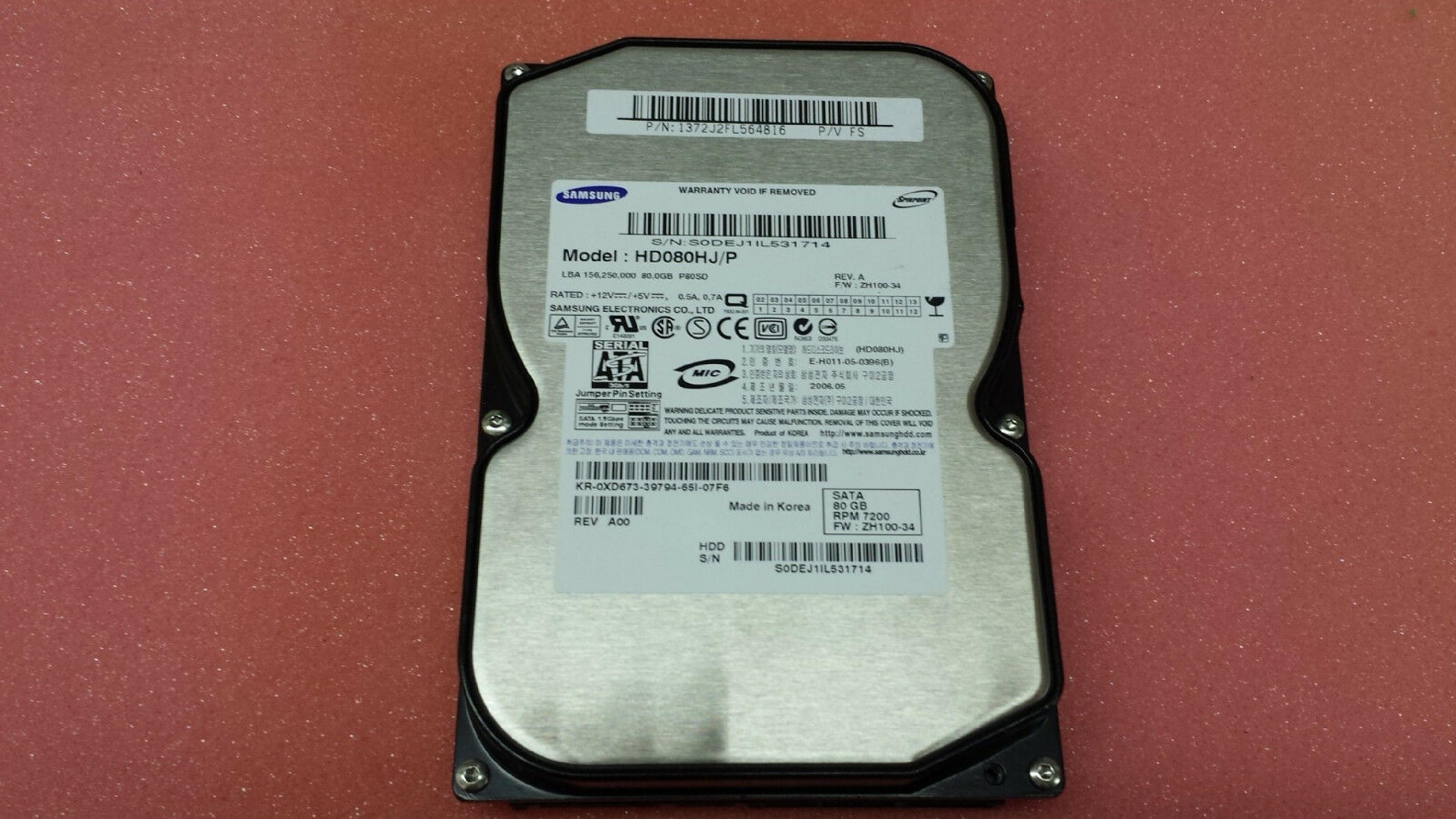 DELL XD673 80GB SATA DRIVE LBA 156,250,000 F/W: ZH100-34