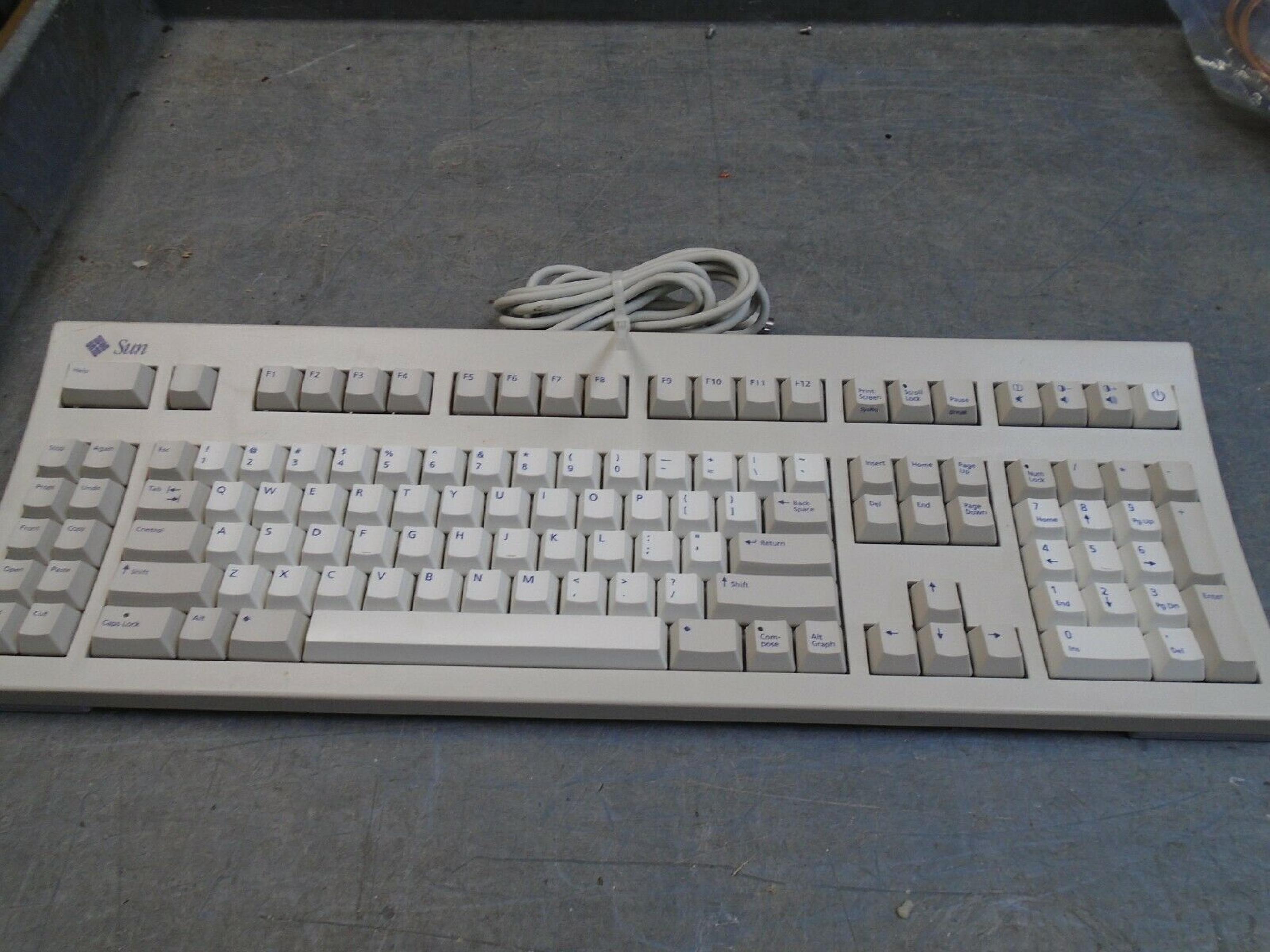 SUN MICROSYSTEMS 3201234-02 KEYBOARD MISSING LEFT ARROW KEY