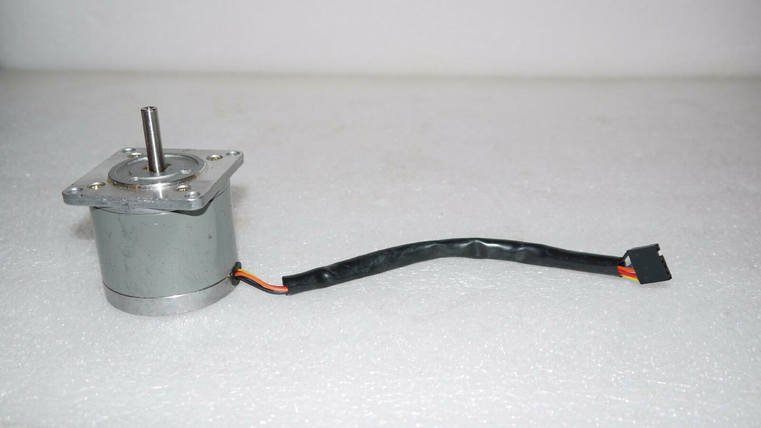 STEP-SYN 103-771-18 24VDC STEPPING MOTOR FOR IBM 8 INCH FLOPPY