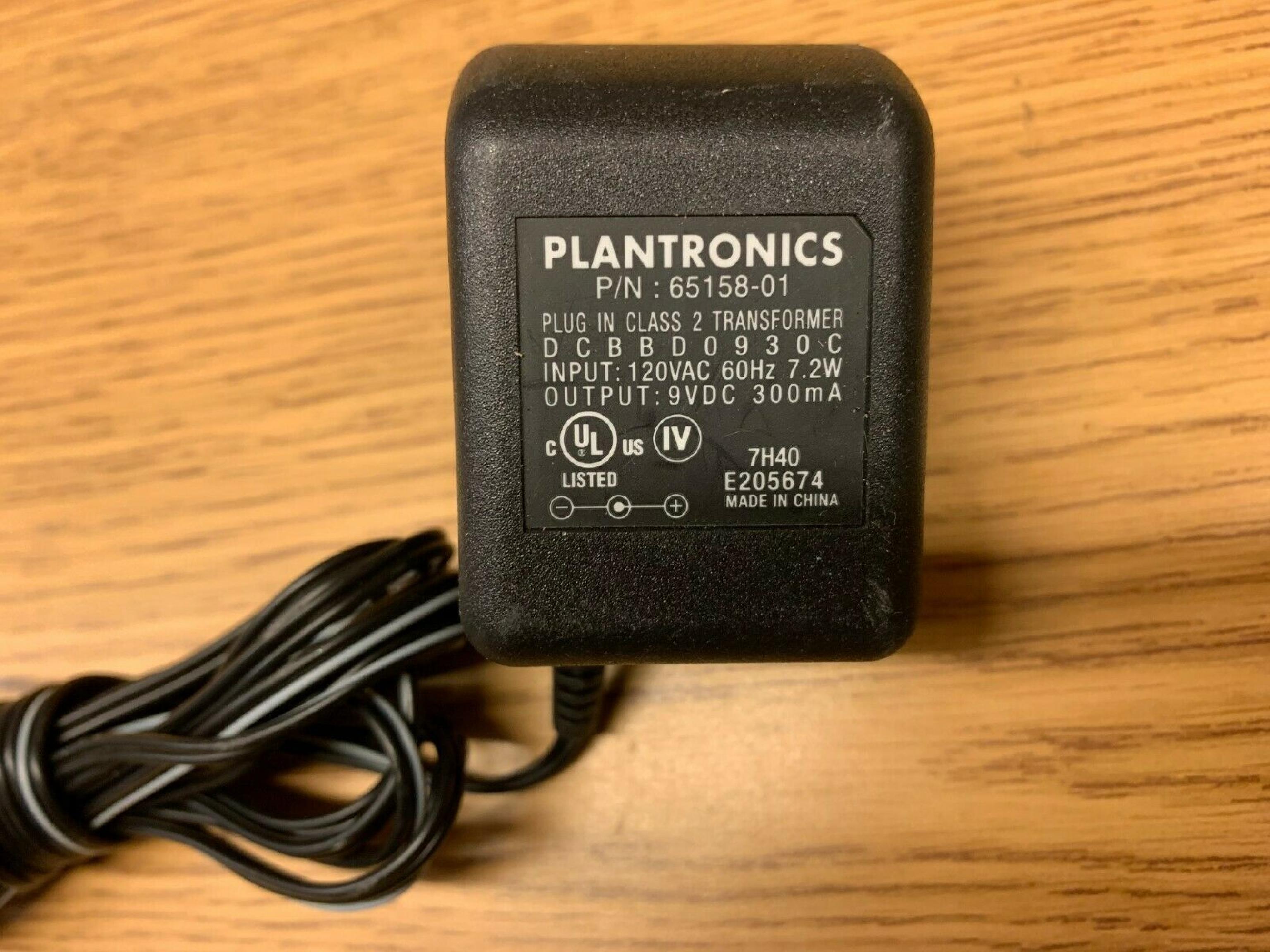 PLANTRONICS 65158-01 AC ADAPTER 9VDC 300MA POSITIVE CENTER, BARREL CONNECTOR, OD:4MM ID:1MM