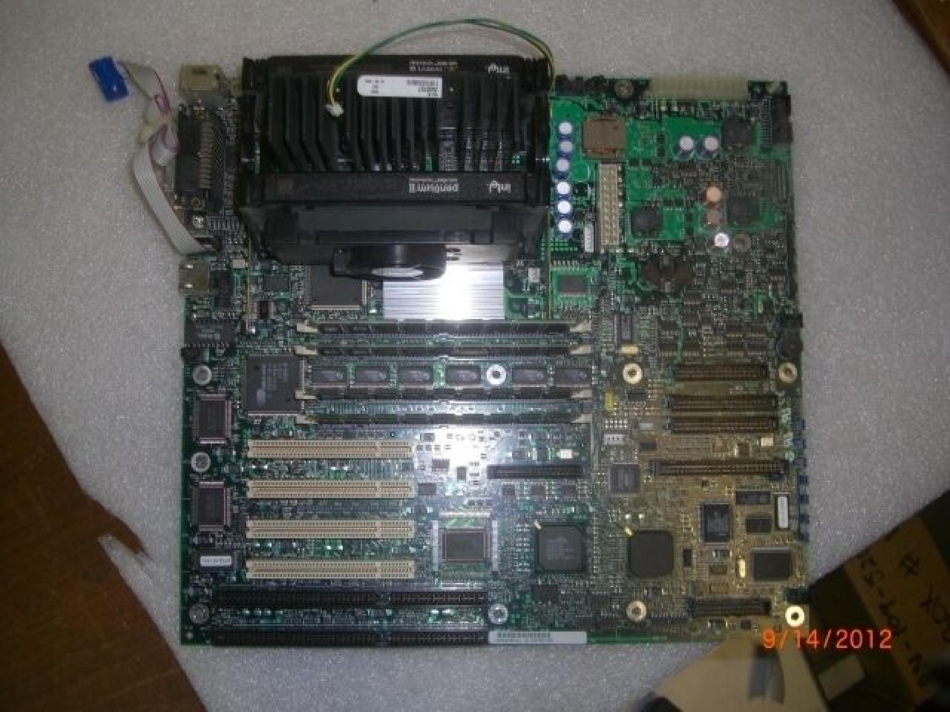 INTEL 694708-206 CONTIVITY 4600 MOTHERBOARD SLOT1 DUAL PIII 800MHZ 256MG