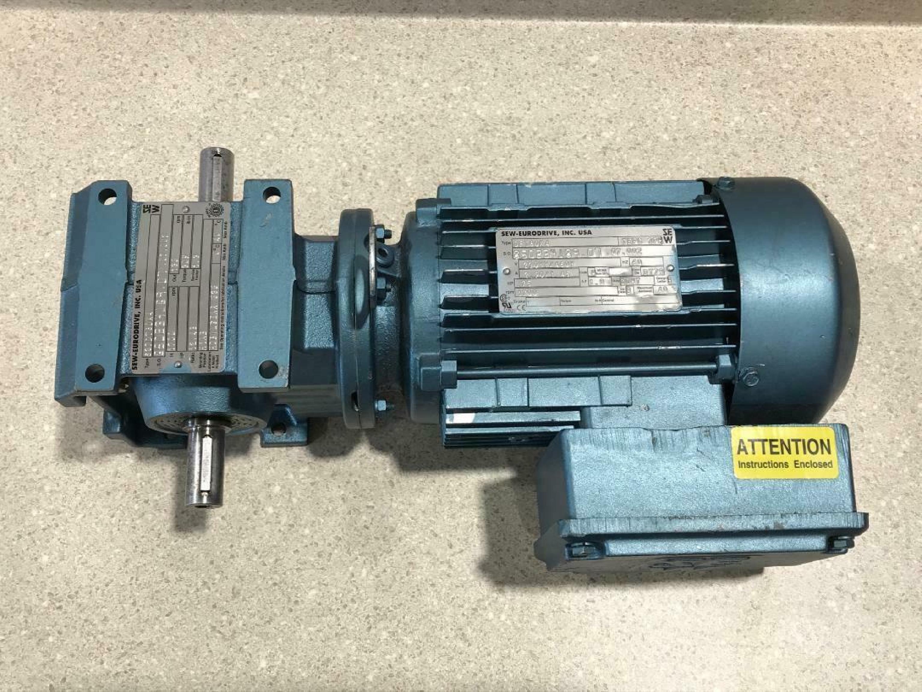 SEW EURODRIVE DFT80K4 GEARBOX REDUCER 1700 TO 45 RPM WITH 3/4HP MOTOR