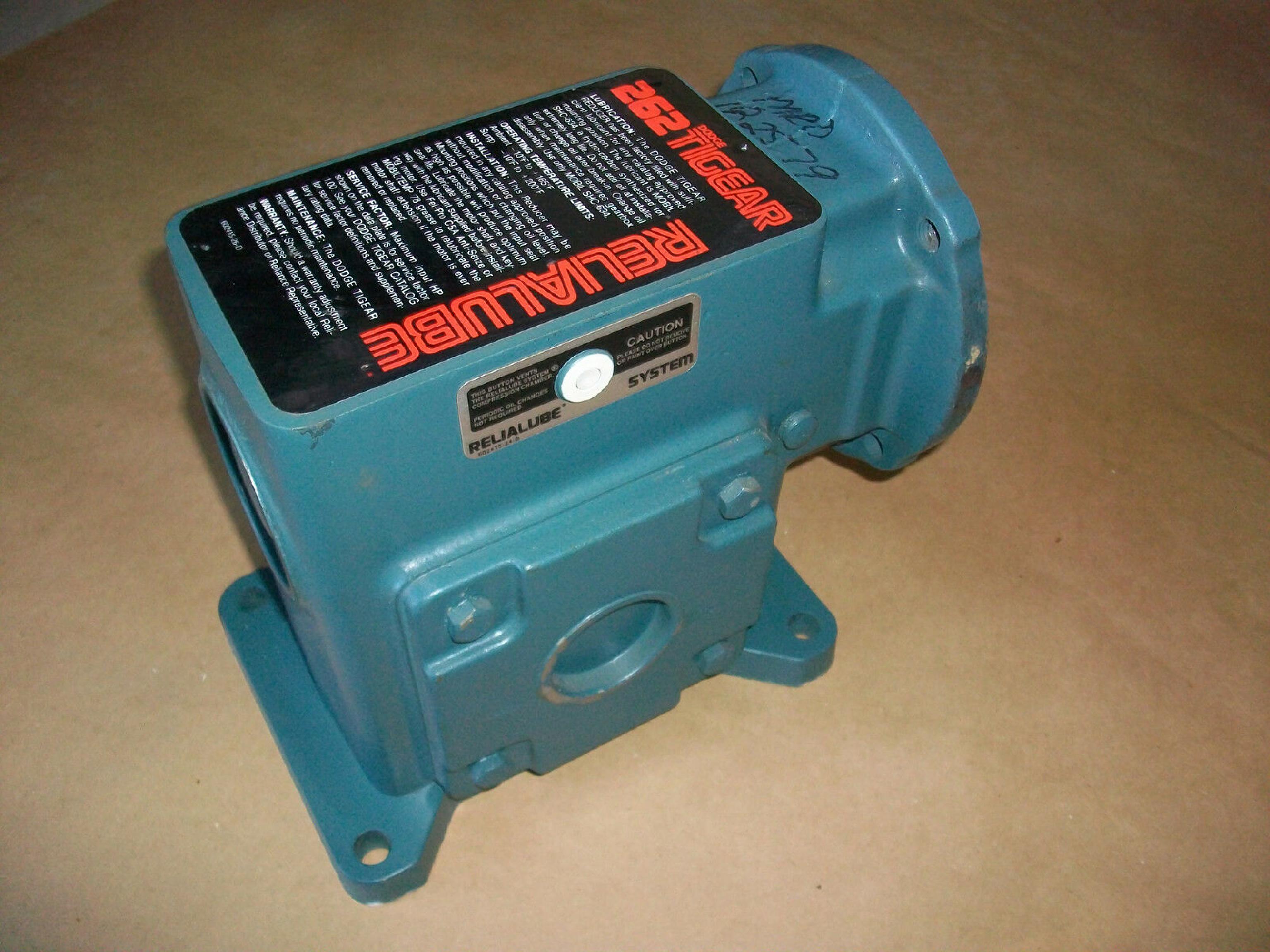 TIGEAR DODGE MR94668L1 GEAR REDUCER SIZE RATIO 56/262-15 MAX INPUT HP 2.24 OUTPUT TORQUE 1030 INPUT R.P.M. 1750