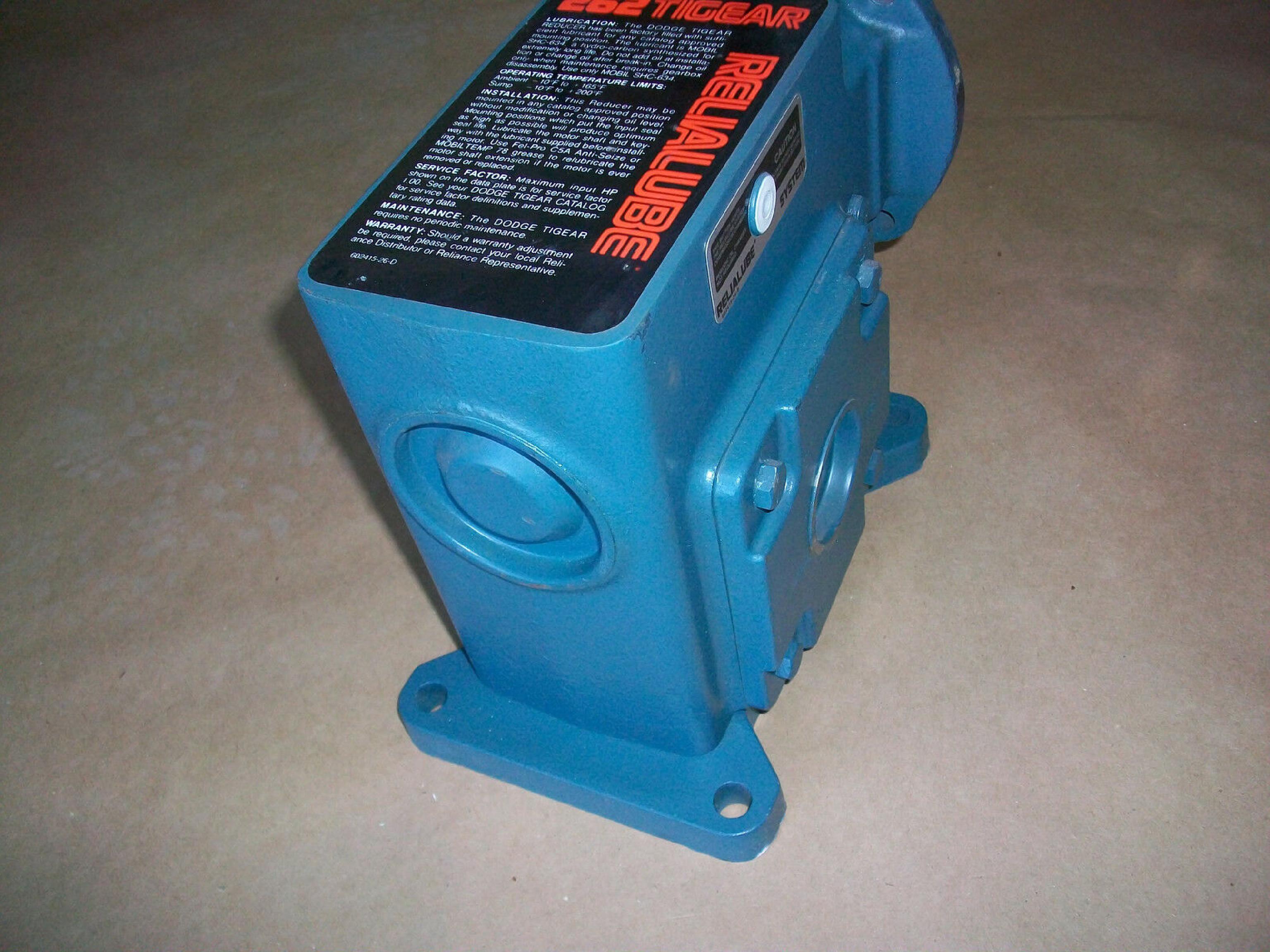 TIGEAR DODGE MR94668L1 GEAR REDUCER SIZE RATIO 56/262-15 MAX INPUT HP 2.24 OUTPUT TORQUE 1030 INPUT R.P.M. 1750