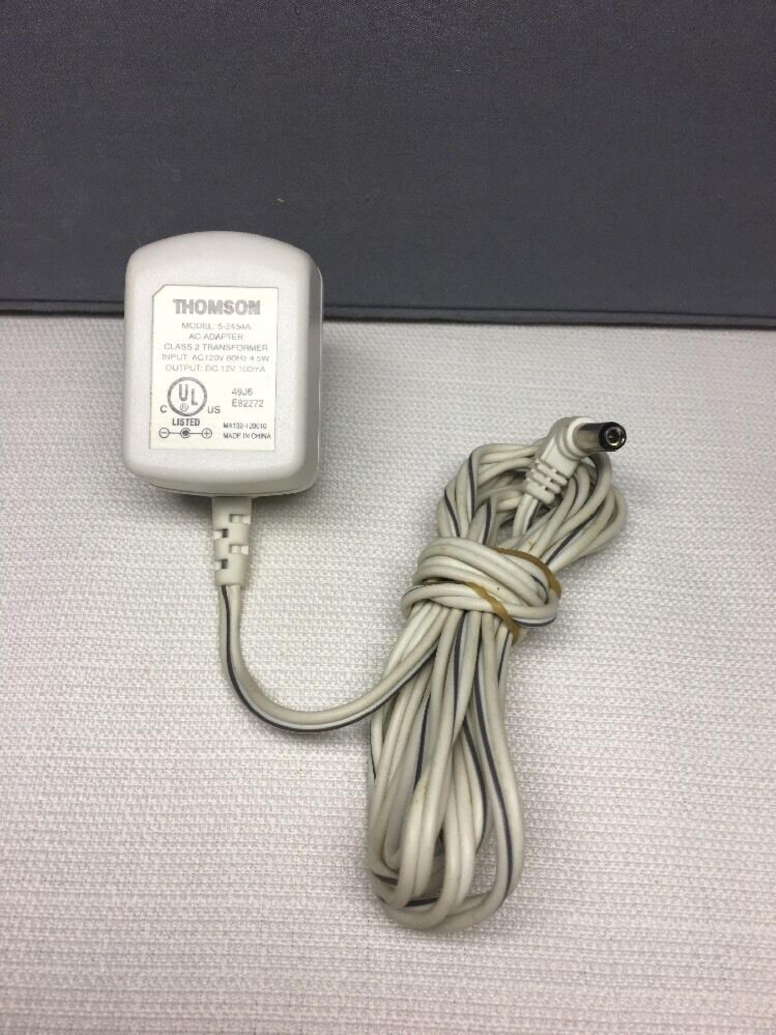 THOMSON 5-2454A AC ADAPTER 12V DC 100MA POSITIVE TIP BARREL CONNECTOR OD:5.5MM ID:2.1MM