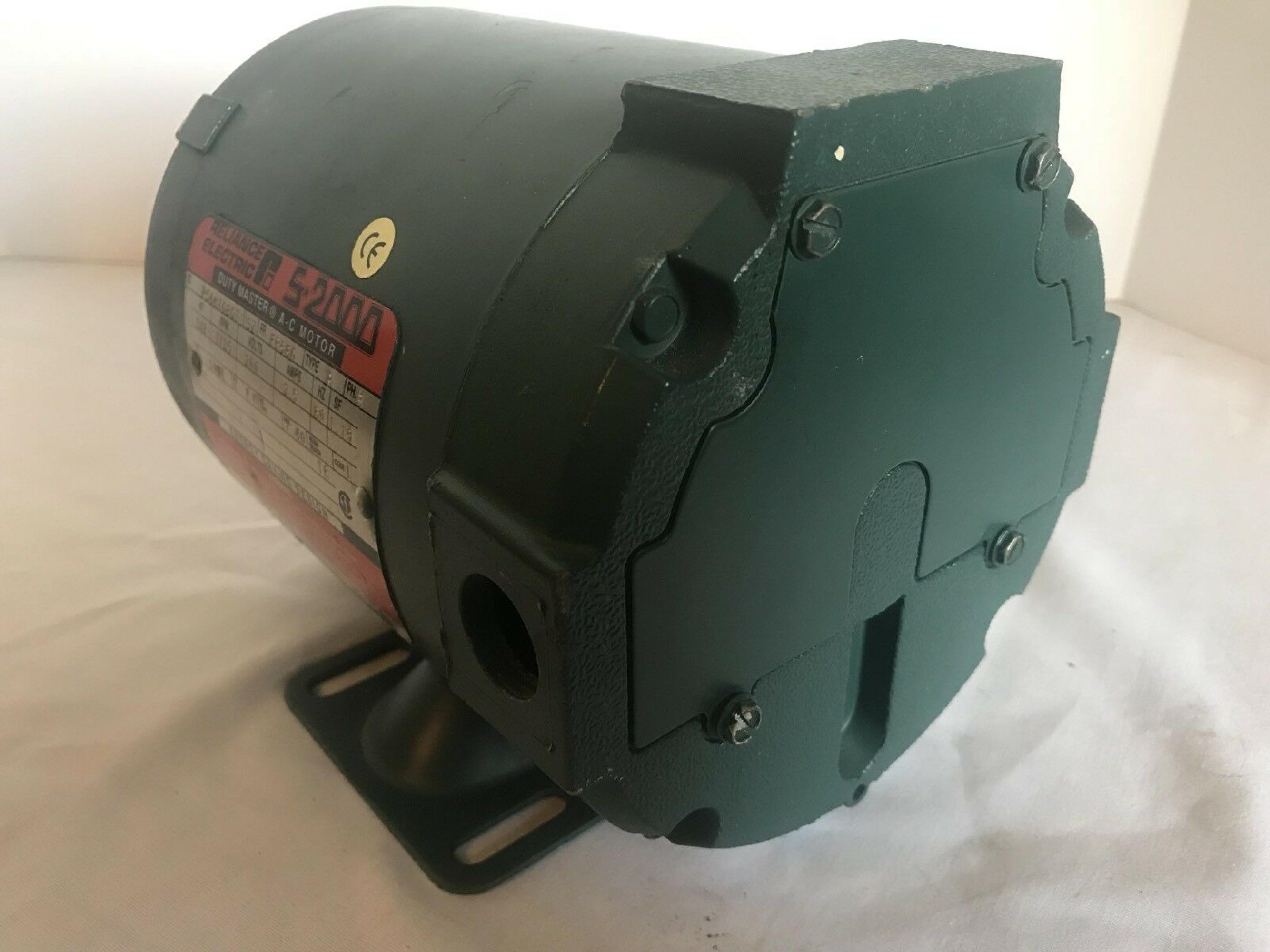 RELIANCE ELECTRIC P56H1020T 200VAC MOTOR; .5 HP; 1725 RPM; 2.5A; FRAME - FR56C; CONTINUOUS DUTY